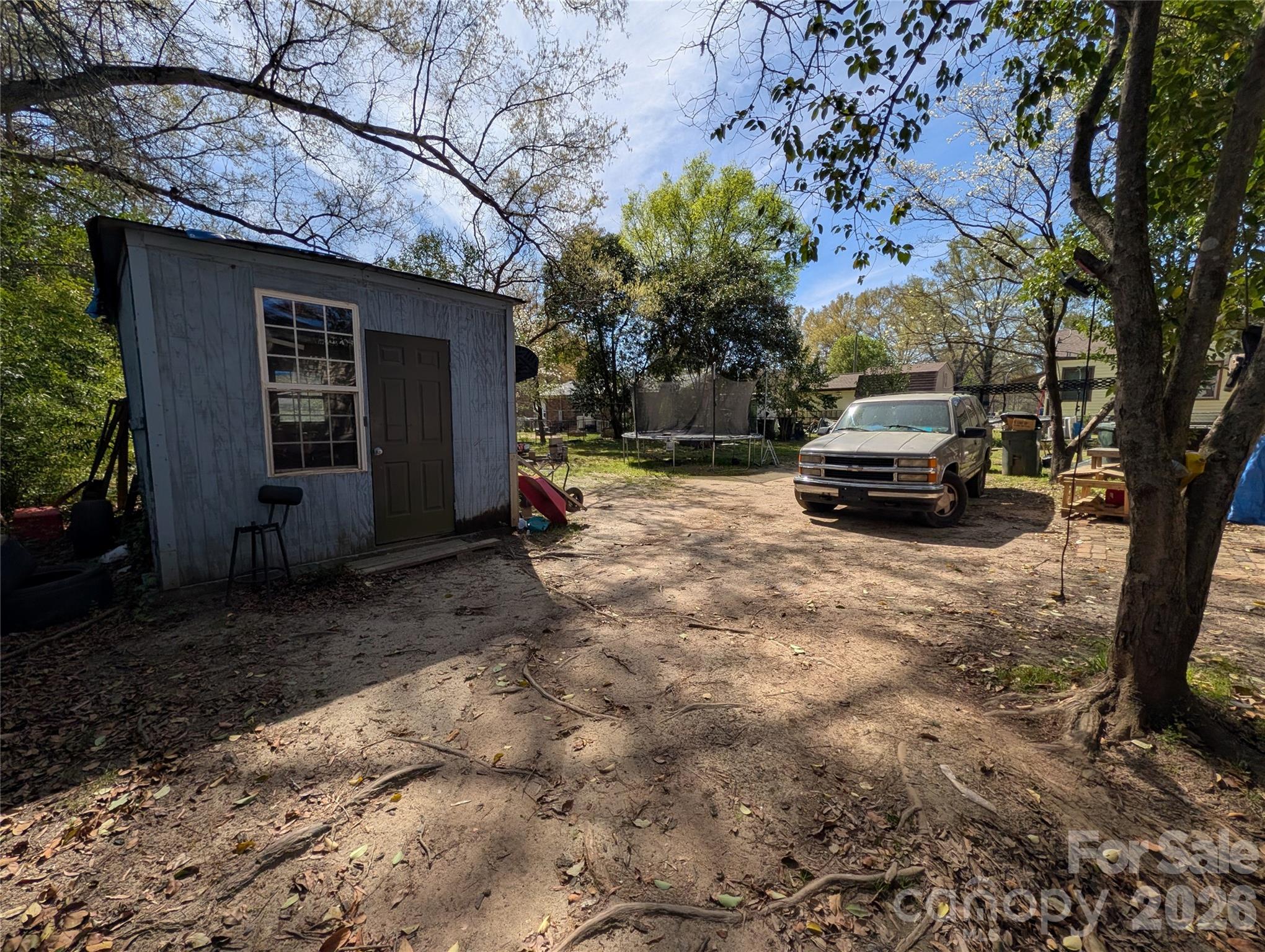 731 Finley Road Property Photo 12