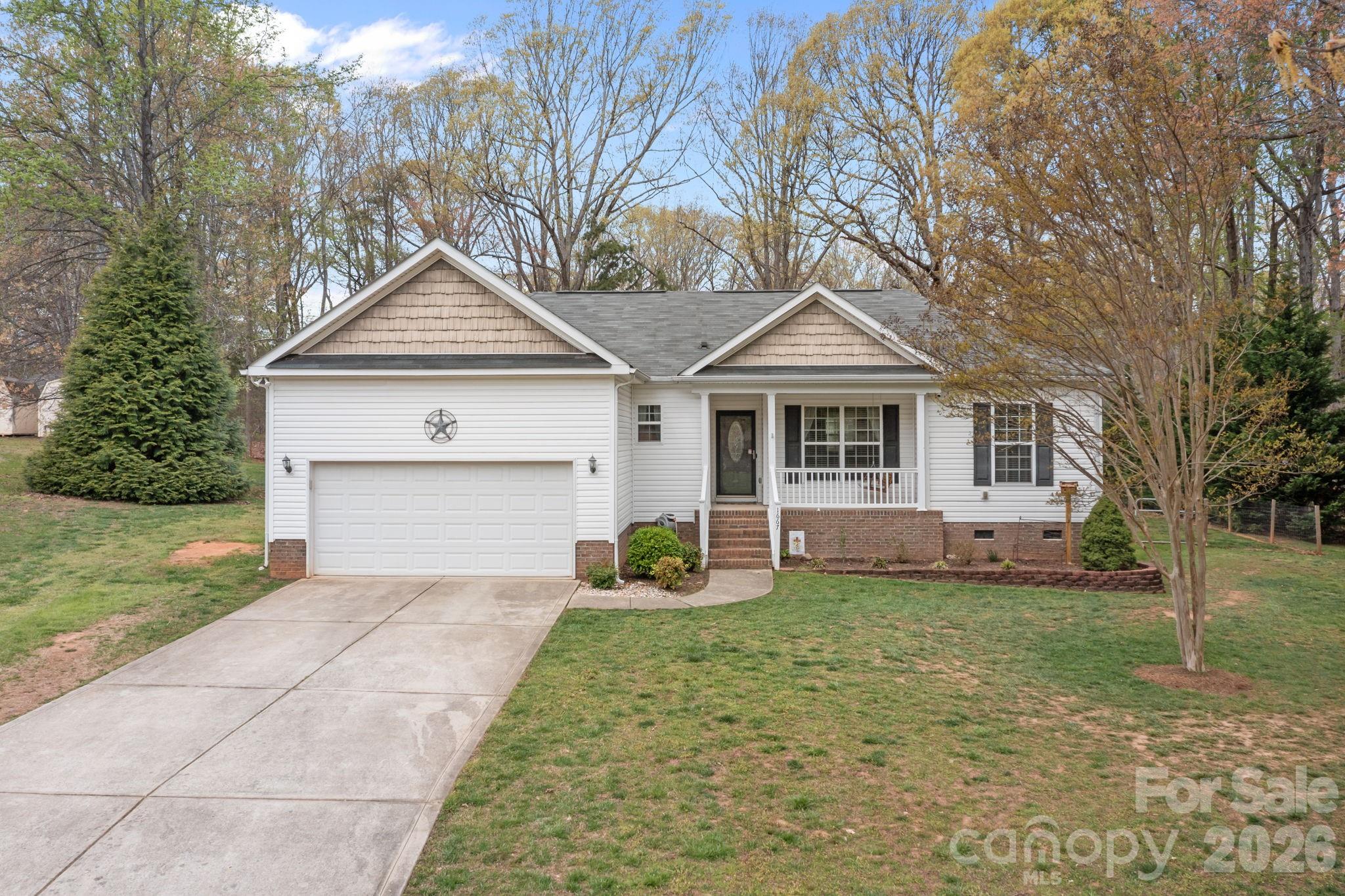 1667 Warwick Court Property Photo 6