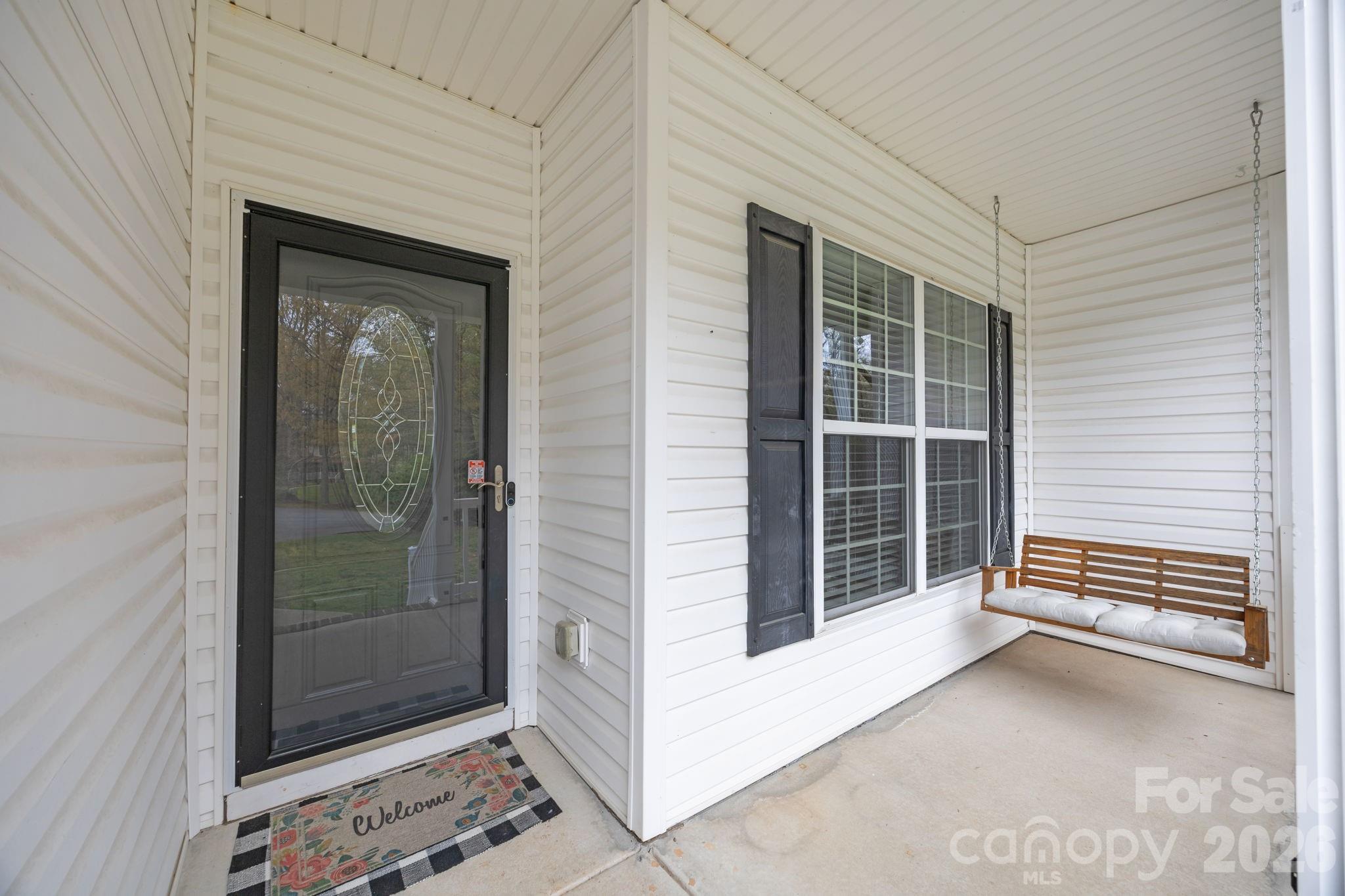 1667 Warwick Court Property Photo 9