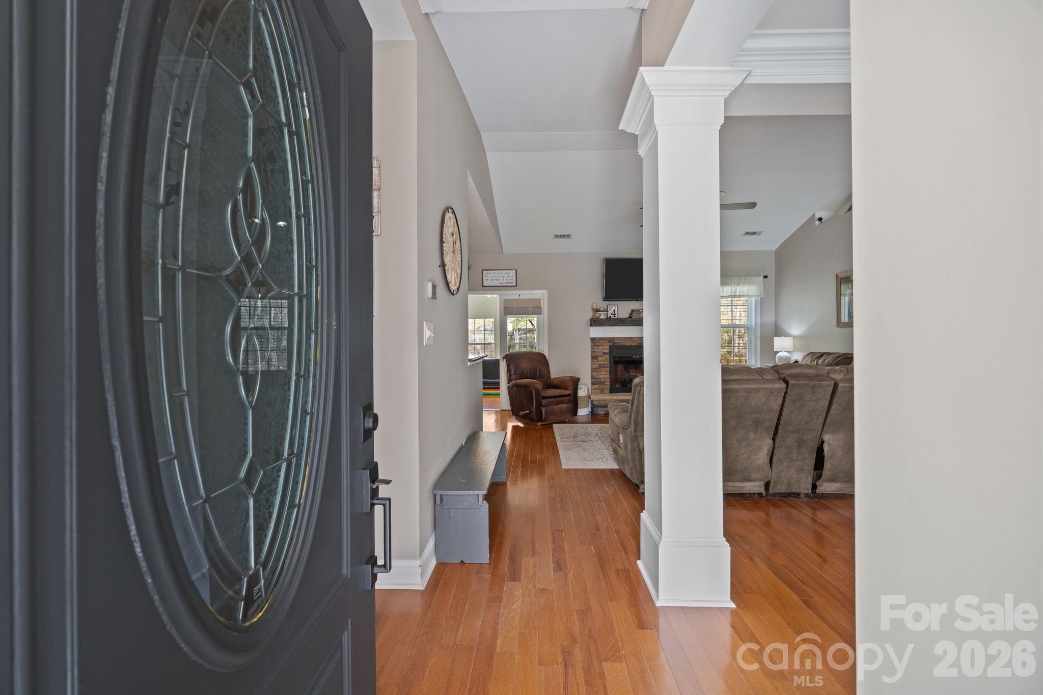 1667 Warwick Court Property Photo 10