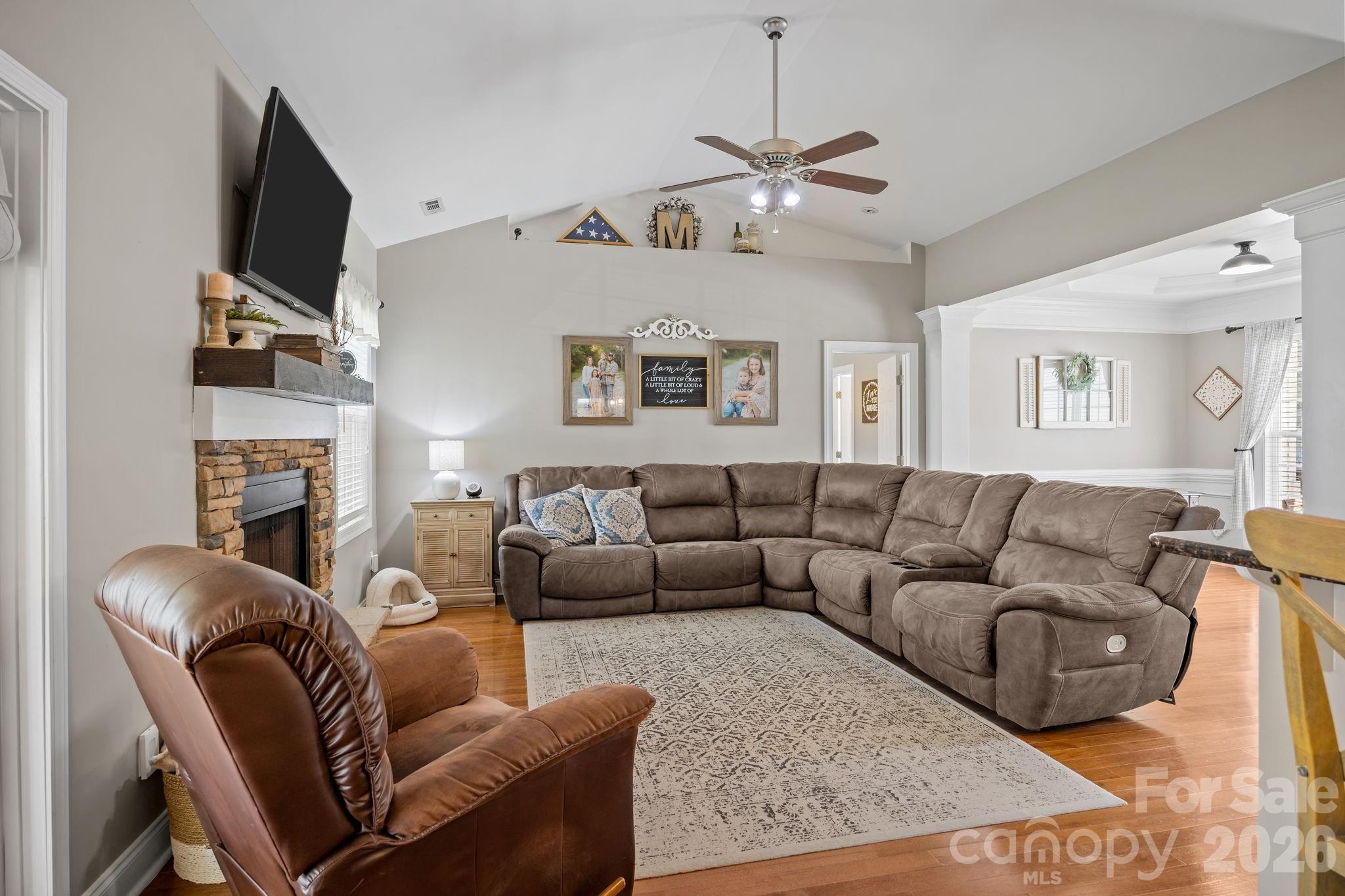 1667 Warwick Court Property Photo 14