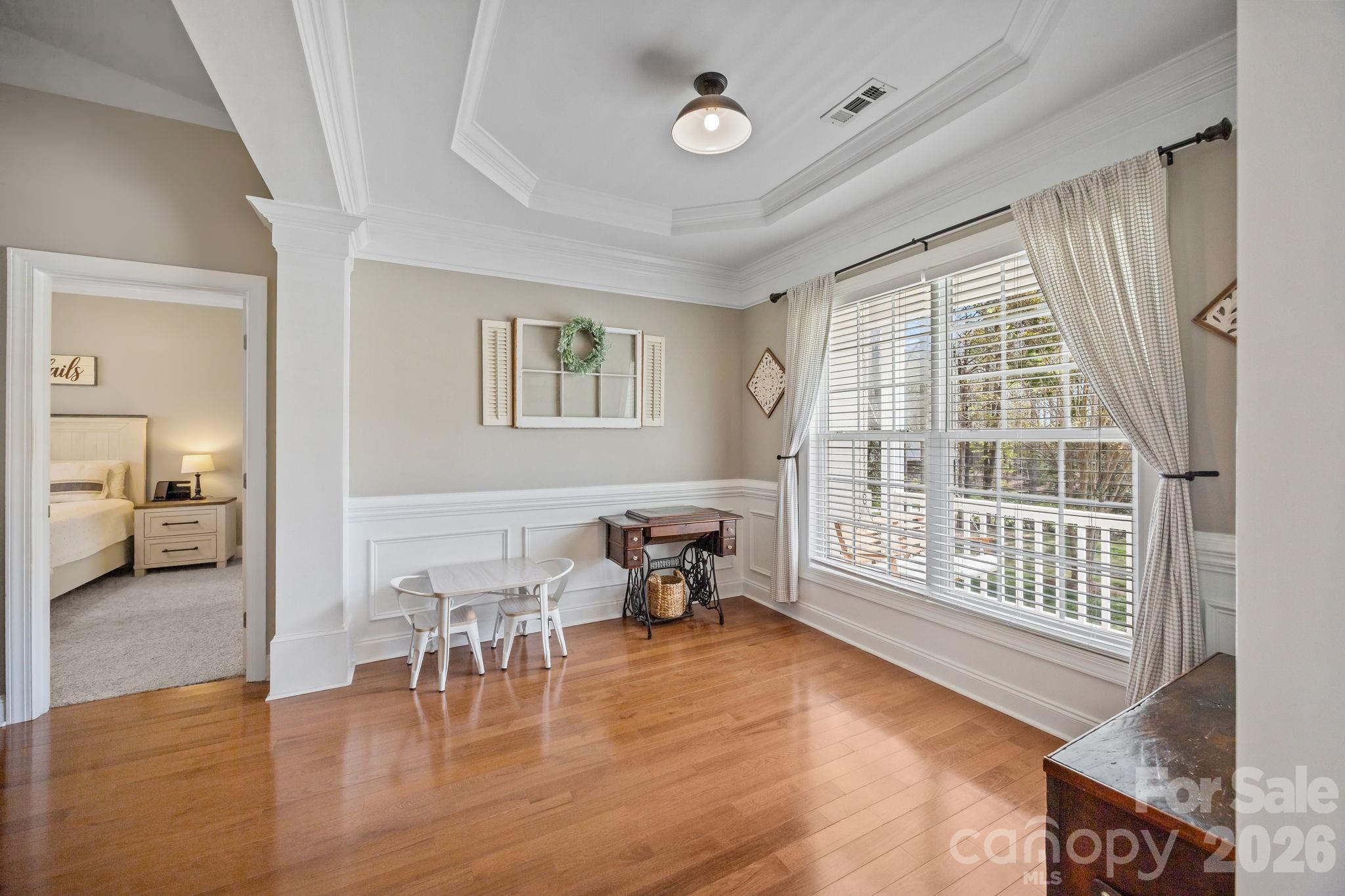 1667 Warwick Court Property Photo 16