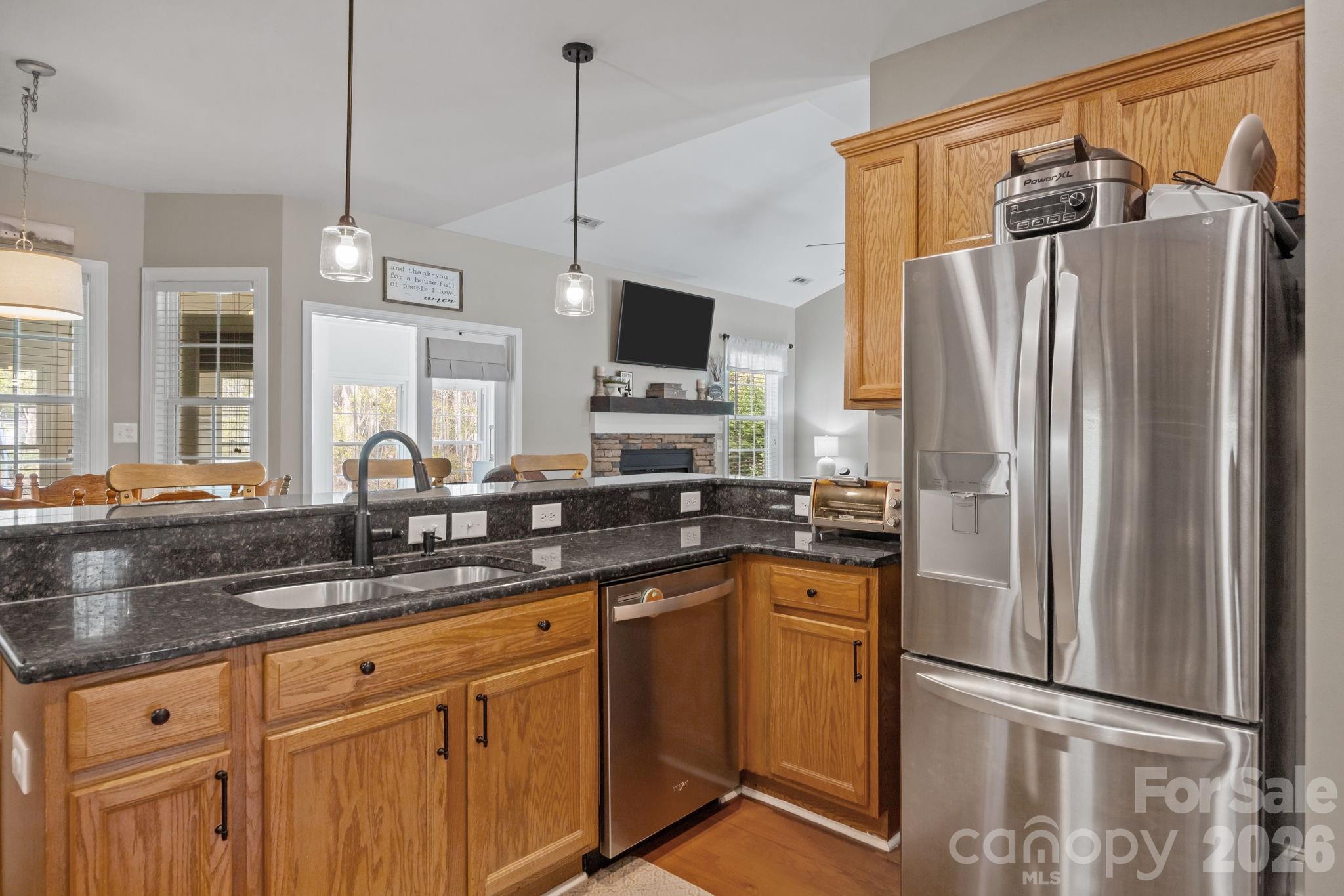 1667 Warwick Court Property Photo 19