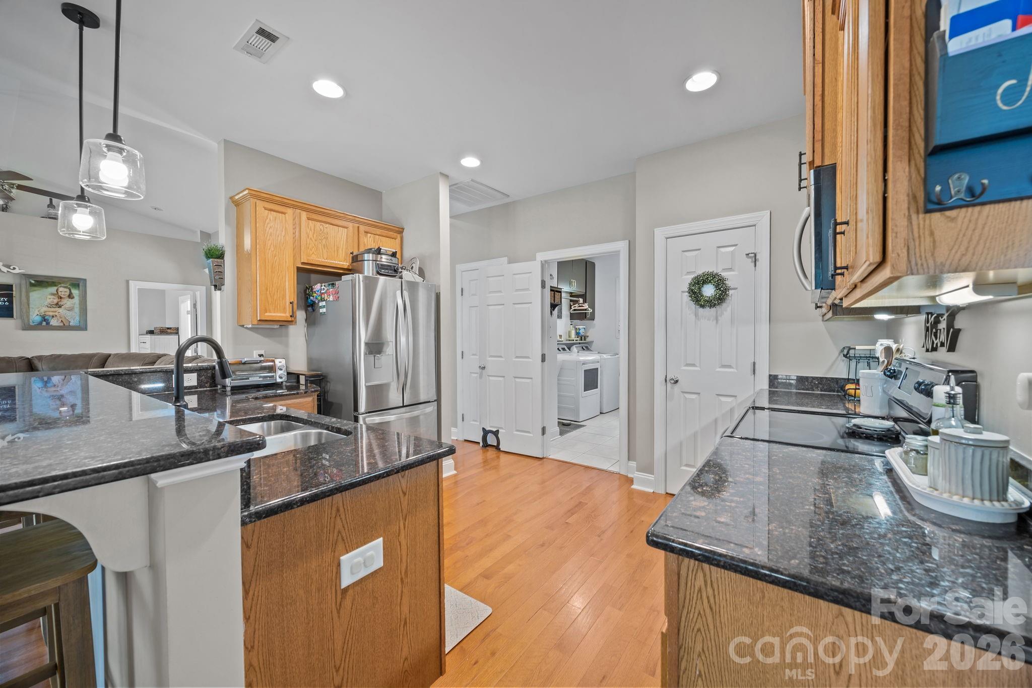 1667 Warwick Court Property Photo 20