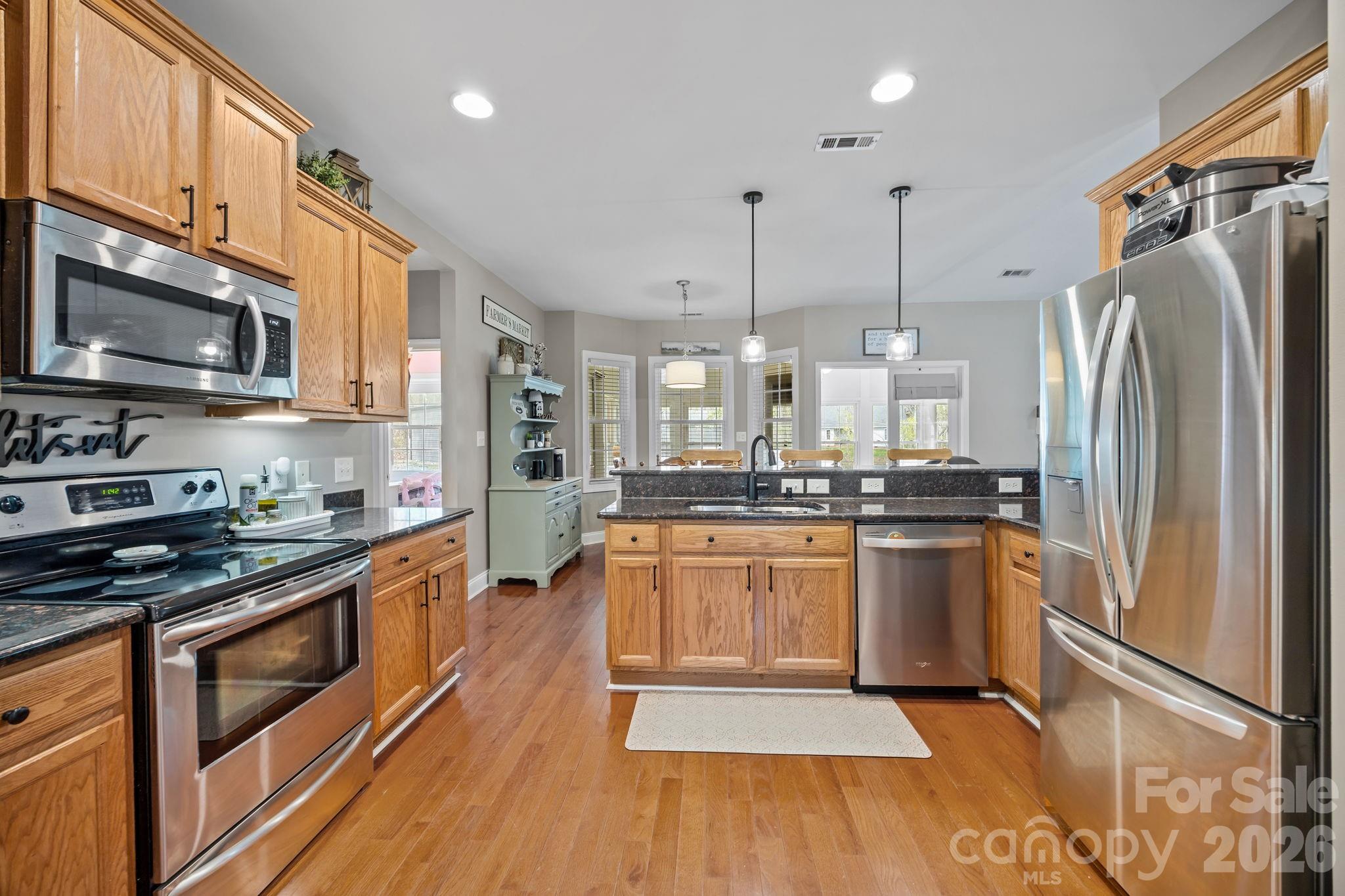 1667 Warwick Court Property Photo 22