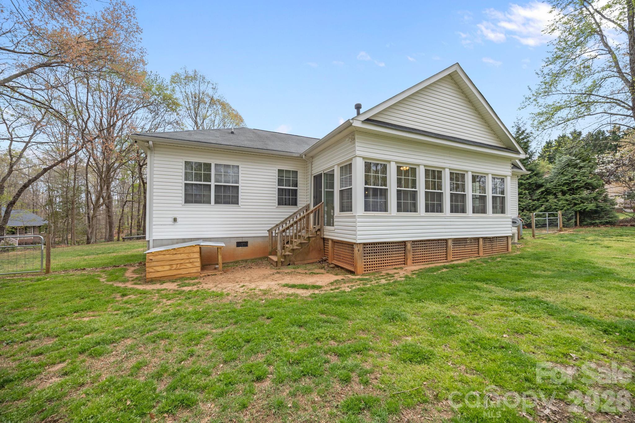 1667 Warwick Court Property Photo 39