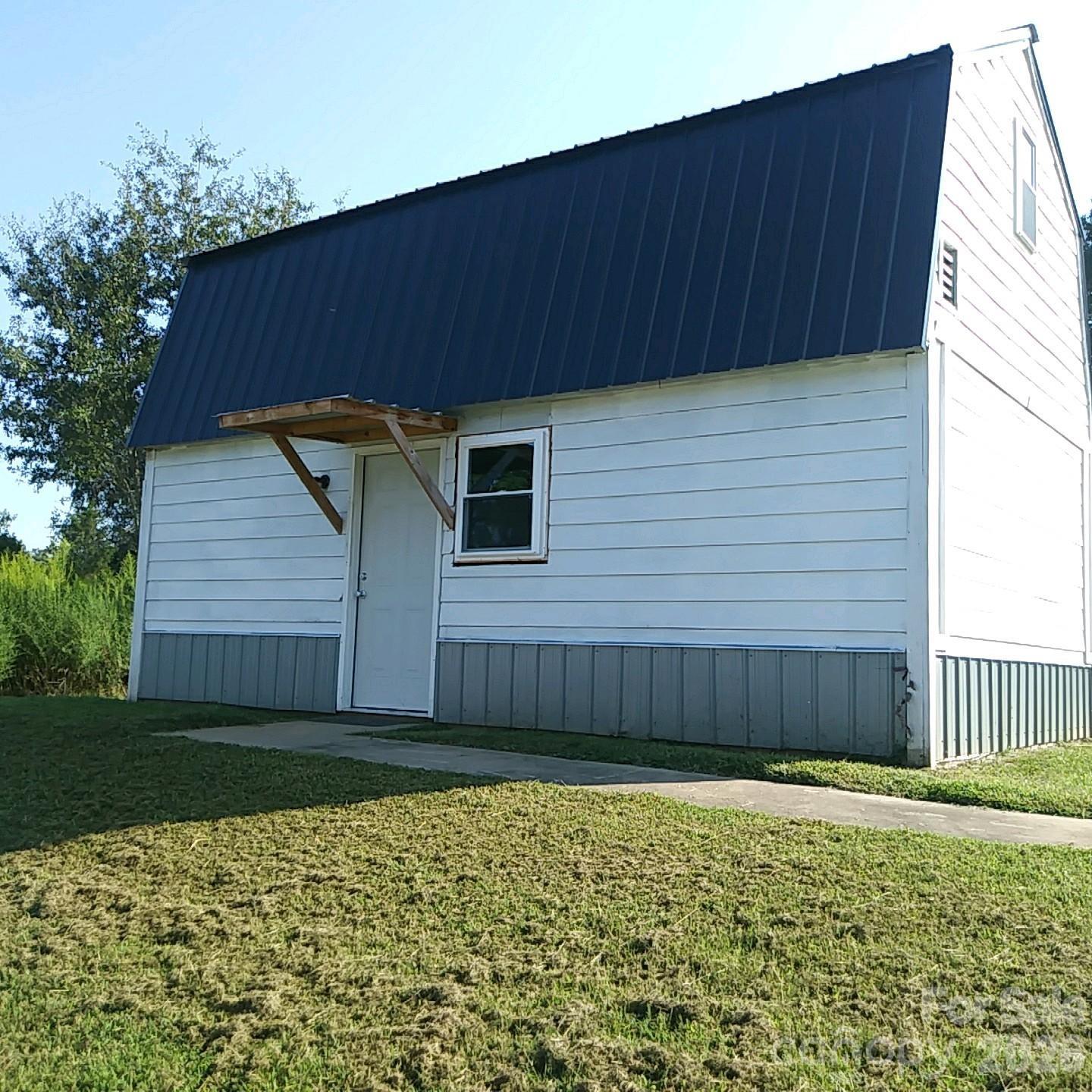 181 Sandy Hill Drive Property Photo 4