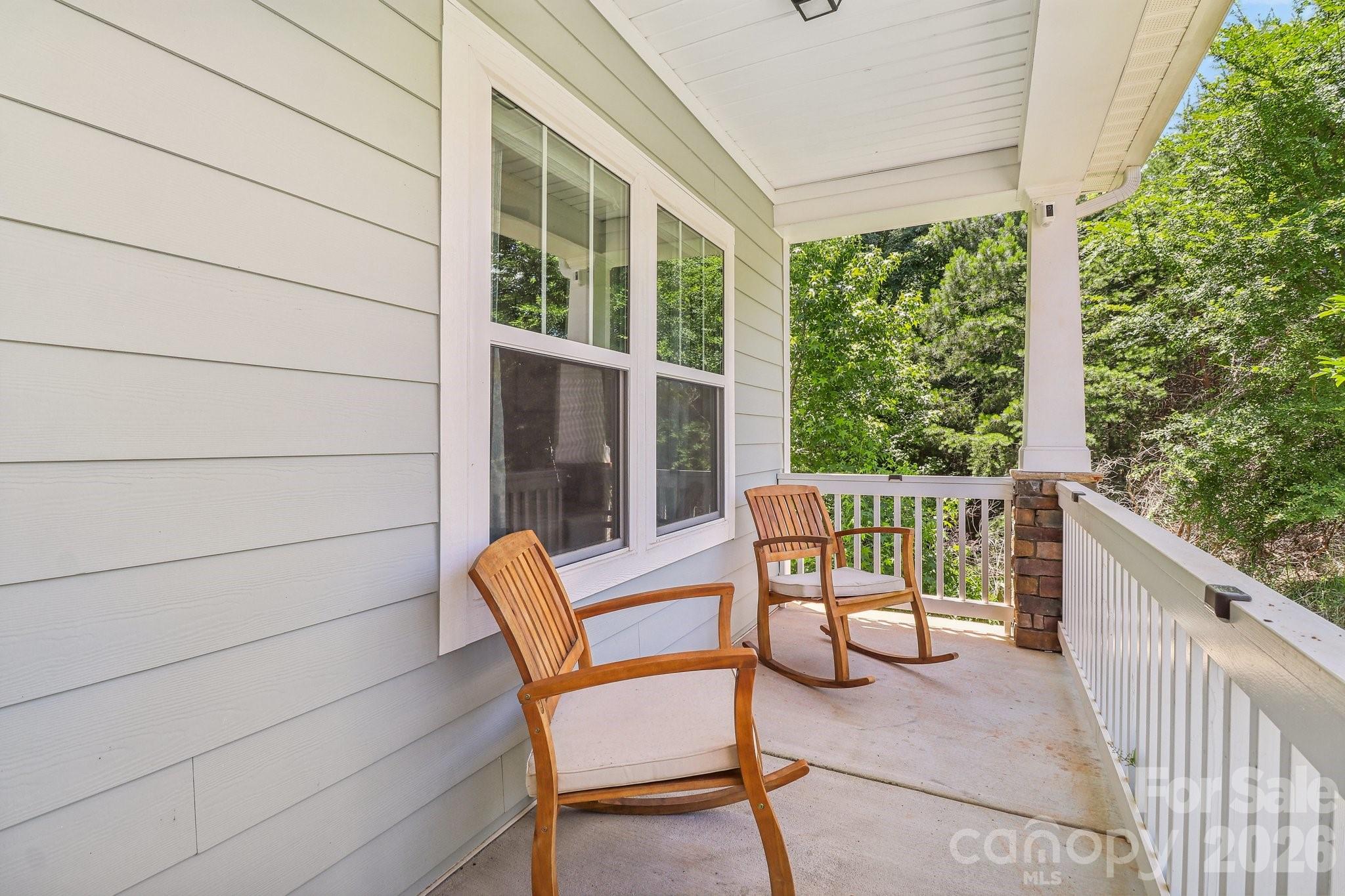 10117 Lakeshore Drive Property Photo 2