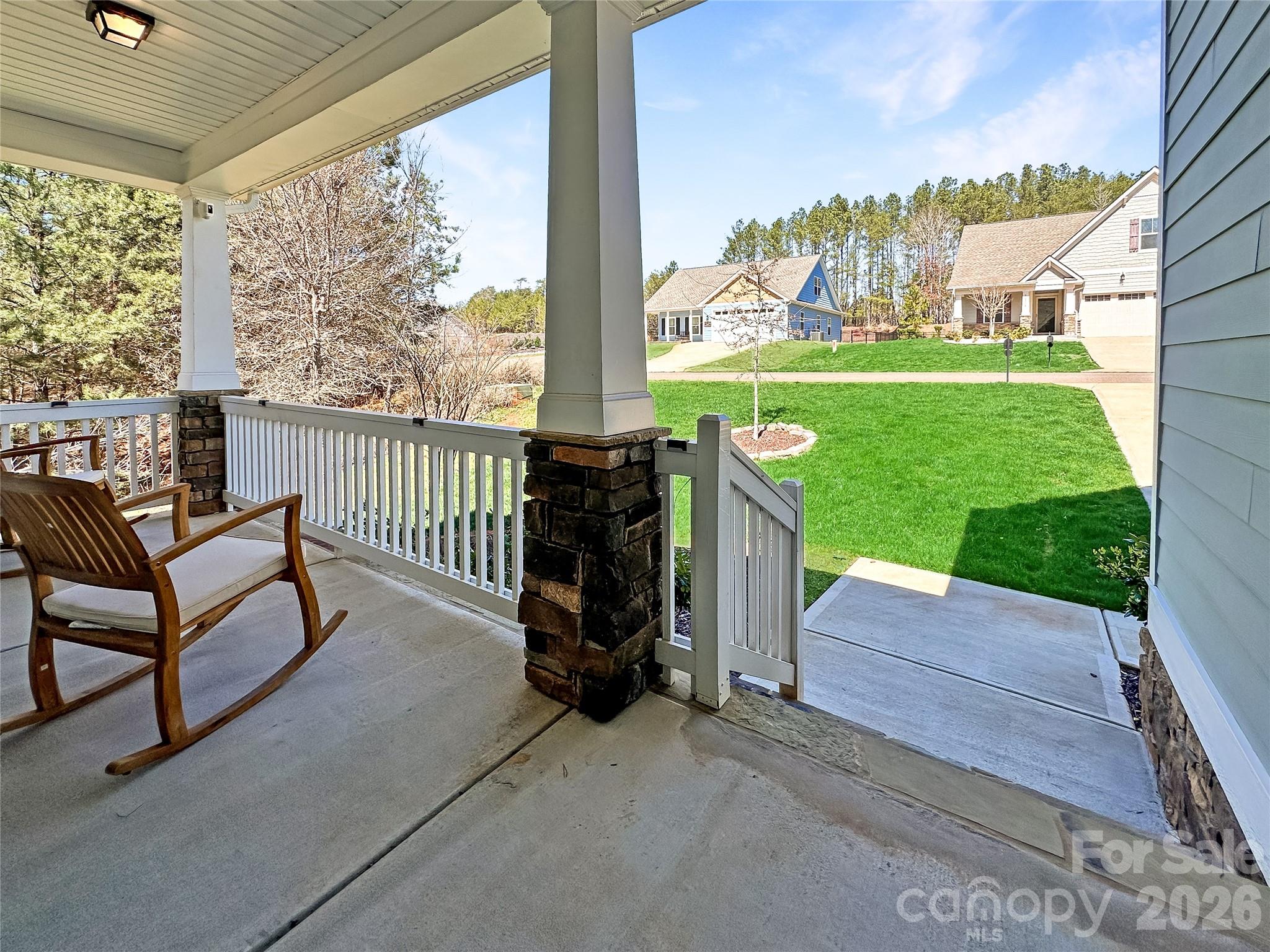 10117 Lakeshore Drive Property Photo 3