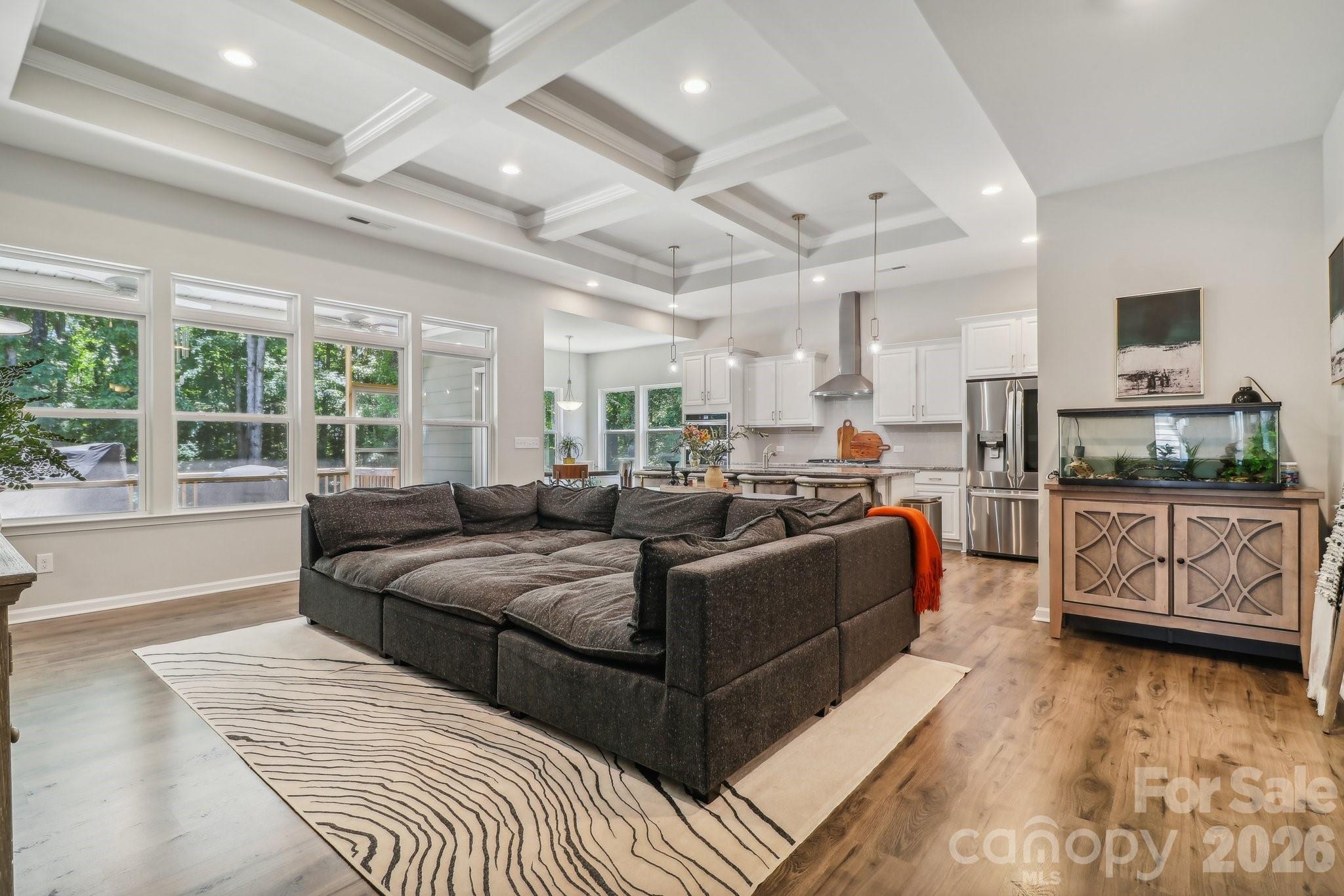 10117 Lakeshore Drive Property Photo 4