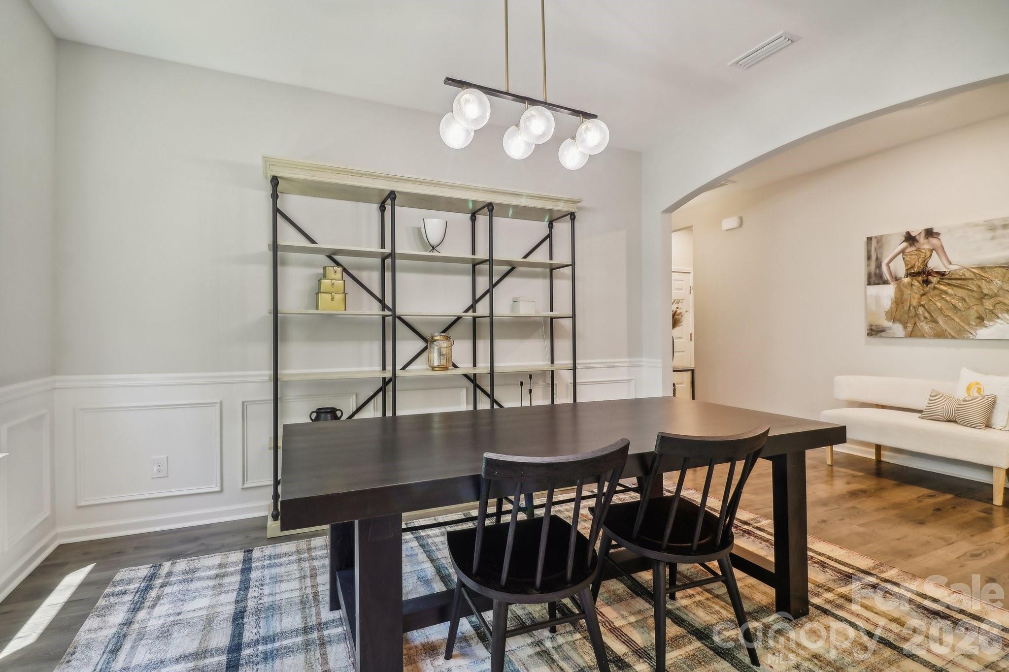 10117 Lakeshore Drive Property Photo 8