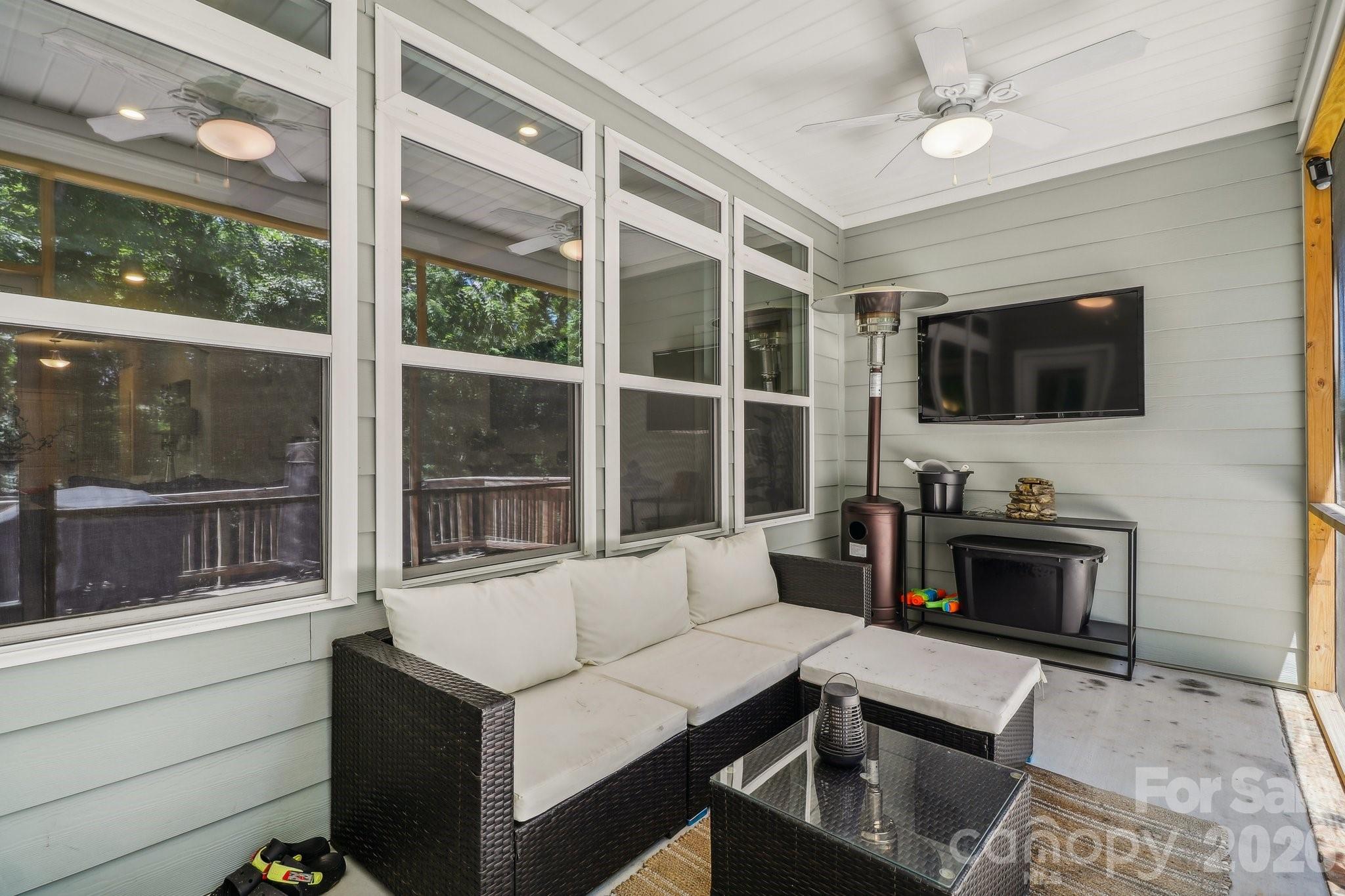 10117 Lakeshore Drive Property Photo 31