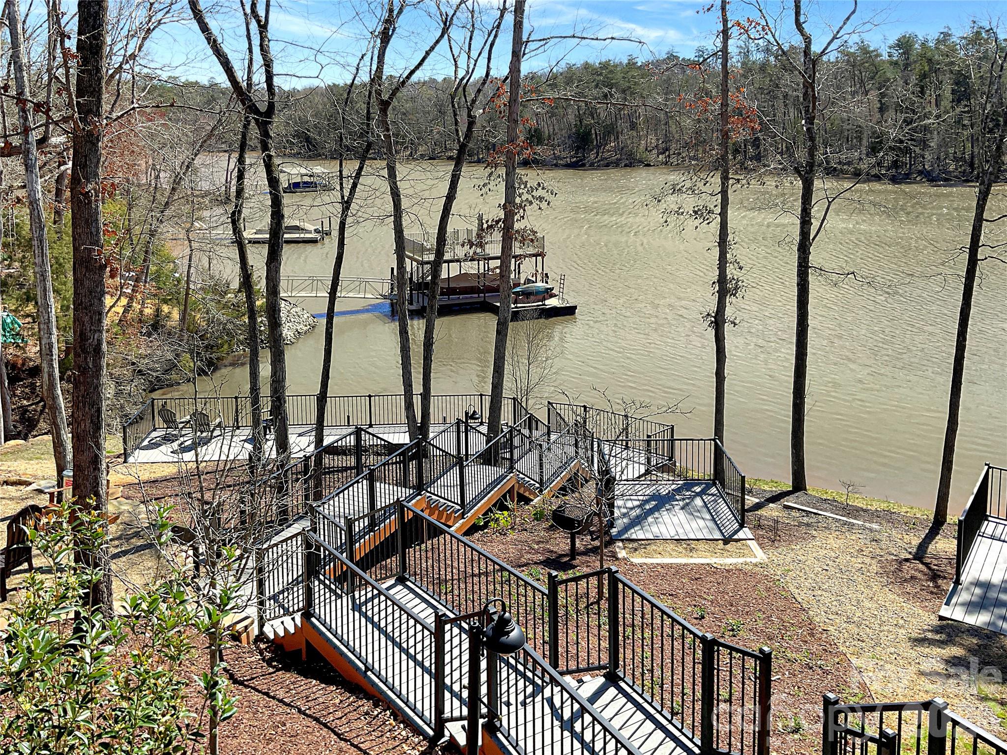 10117 Lakeshore Drive Property Photo 38
