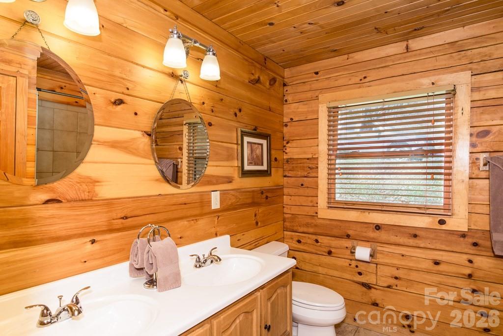 675 Forest Valley Road Property Photo 12