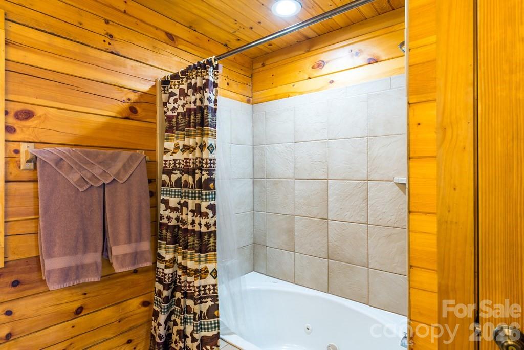 675 Forest Valley Road Property Photo 13
