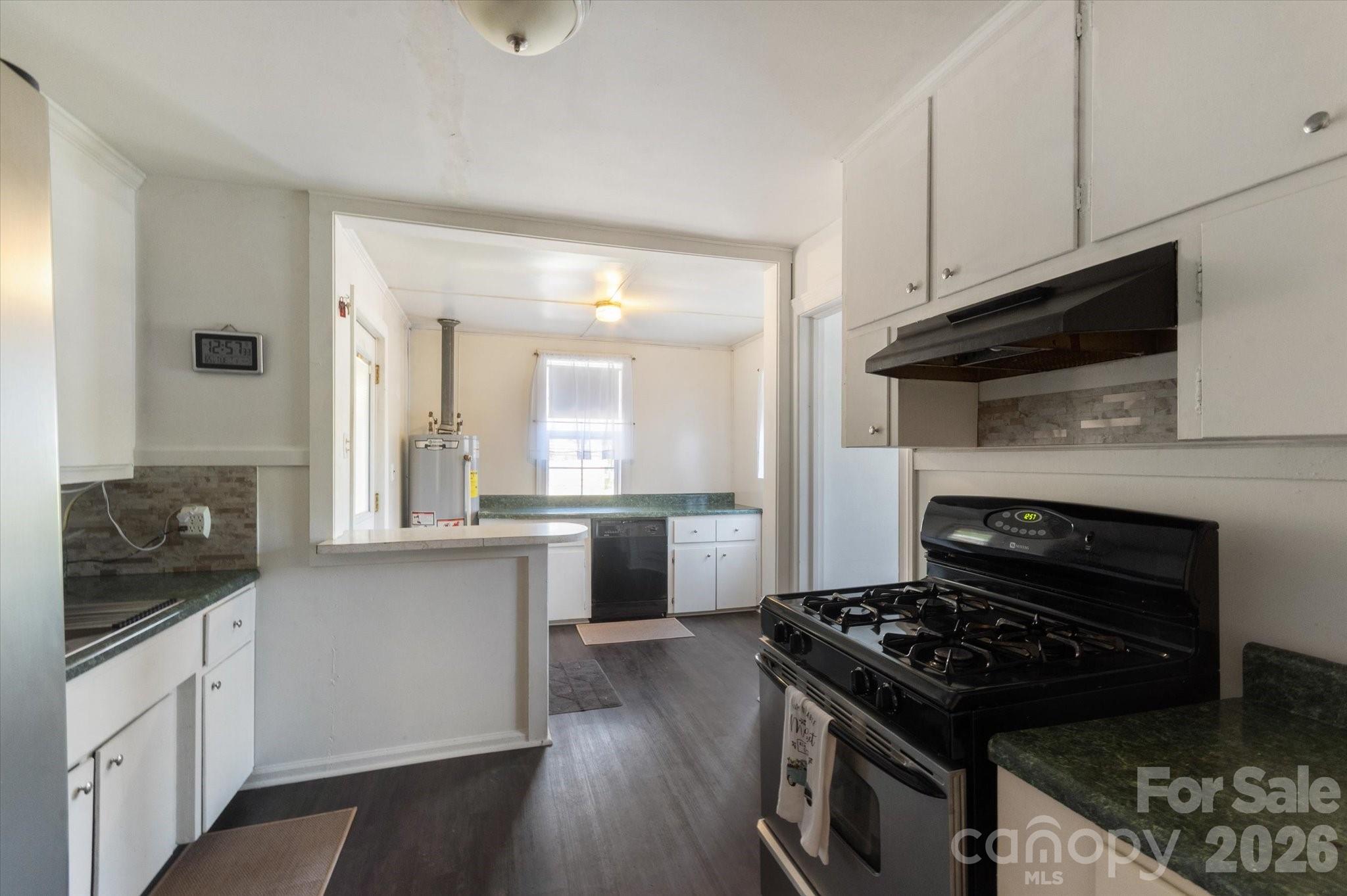 25 Montview Circle Property Photo 3