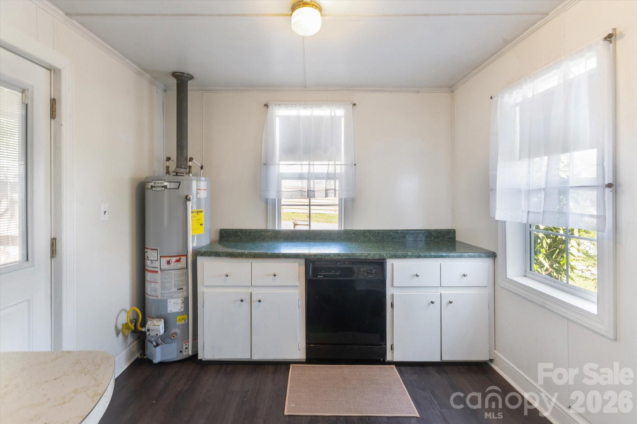 25 Montview Circle Property Photo 6