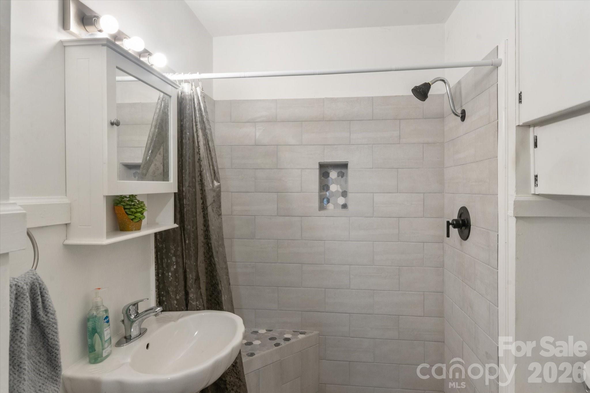 25 Montview Circle Property Photo 24