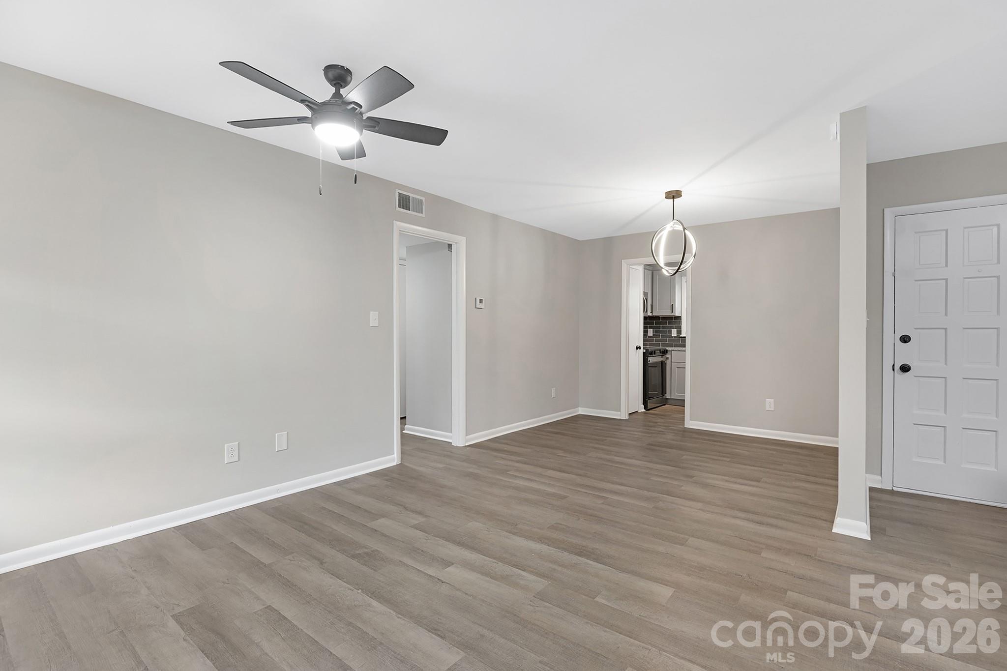 4601 Coronado Drive G Property Photo 3