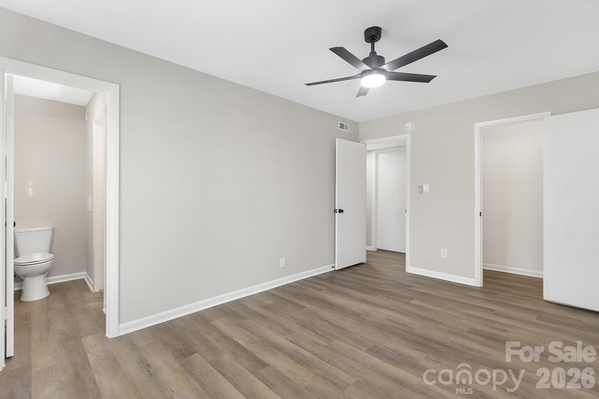 4601 Coronado Drive G Property Photo 9