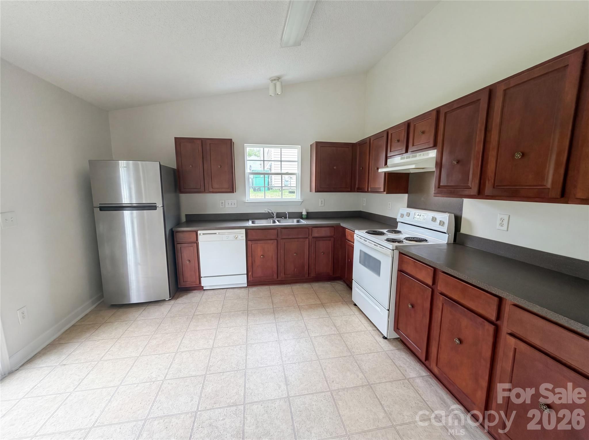 6620 Iron Brigade Lane Property Photo 2