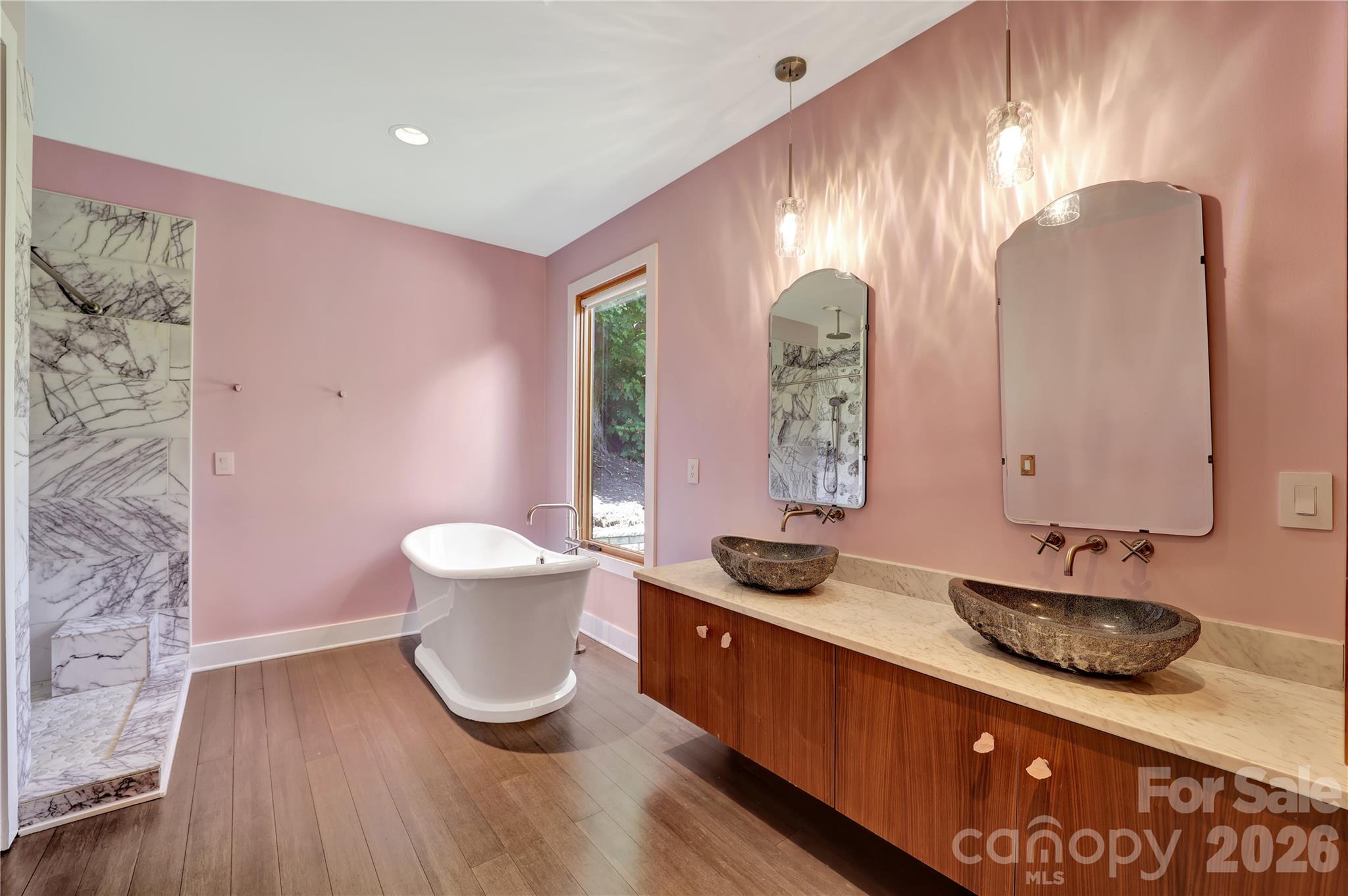 8 Nottingham Drive Property Photo 13
