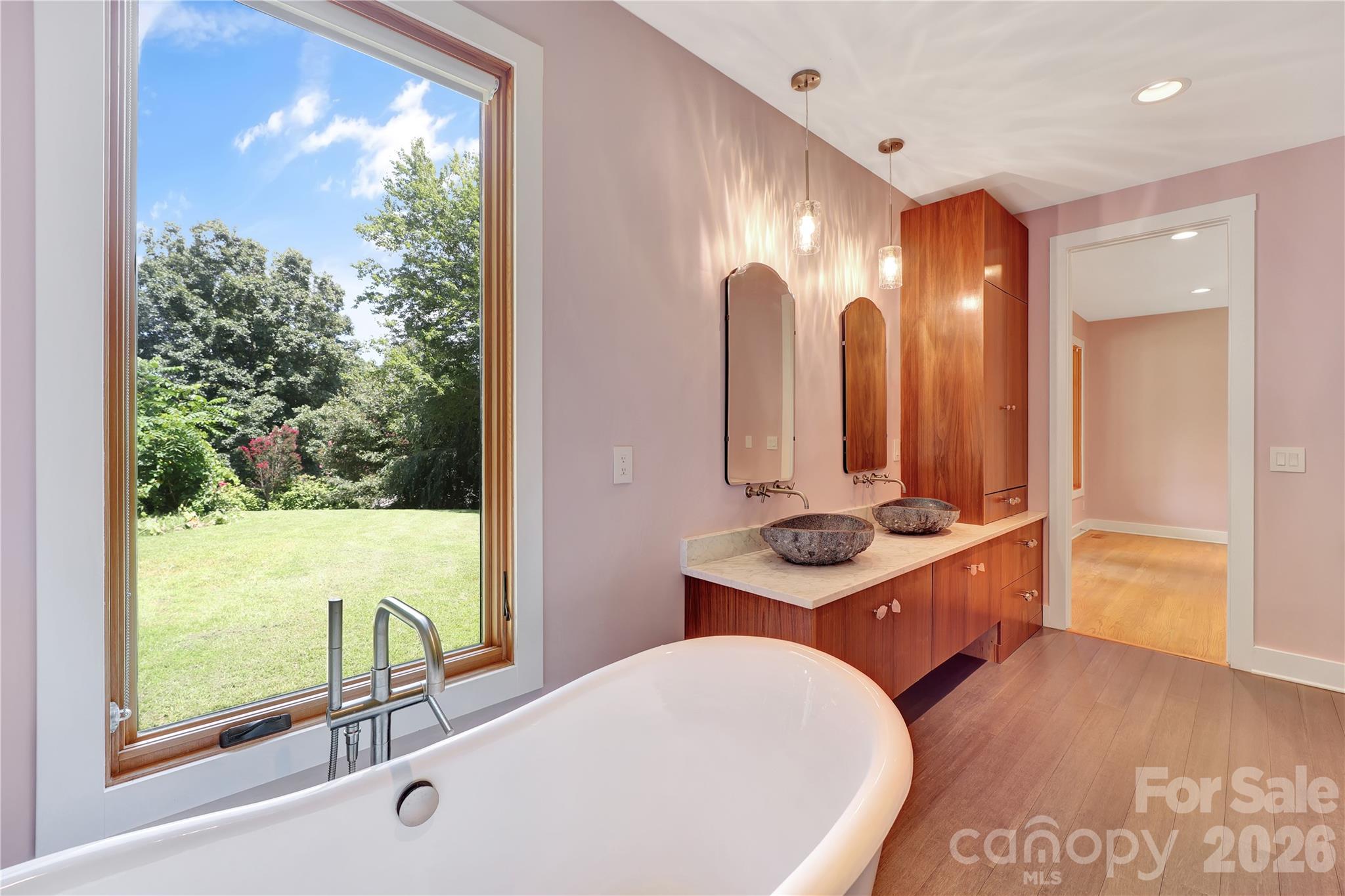 8 Nottingham Drive Property Photo 15