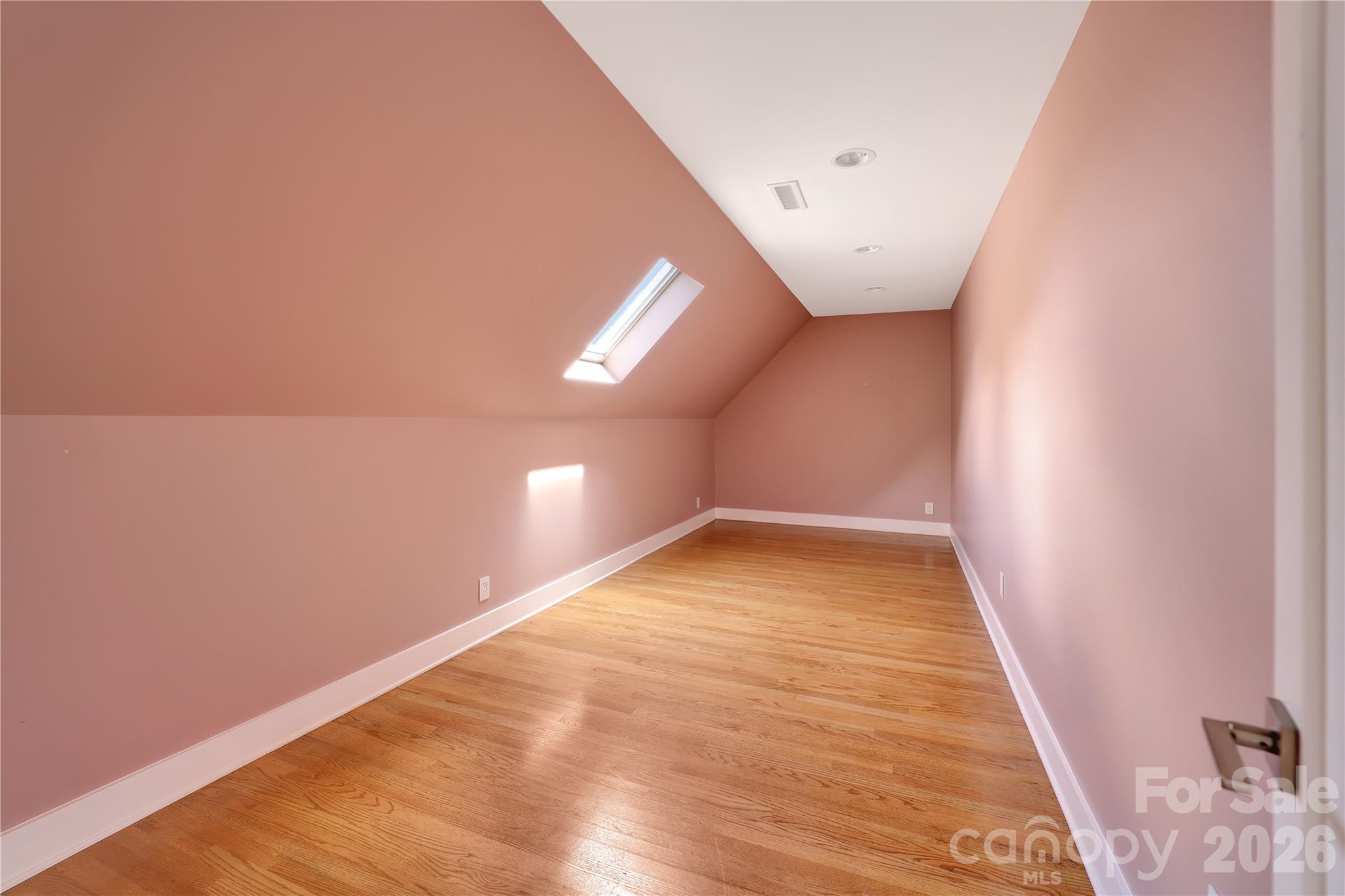 8 Nottingham Drive Property Photo 19