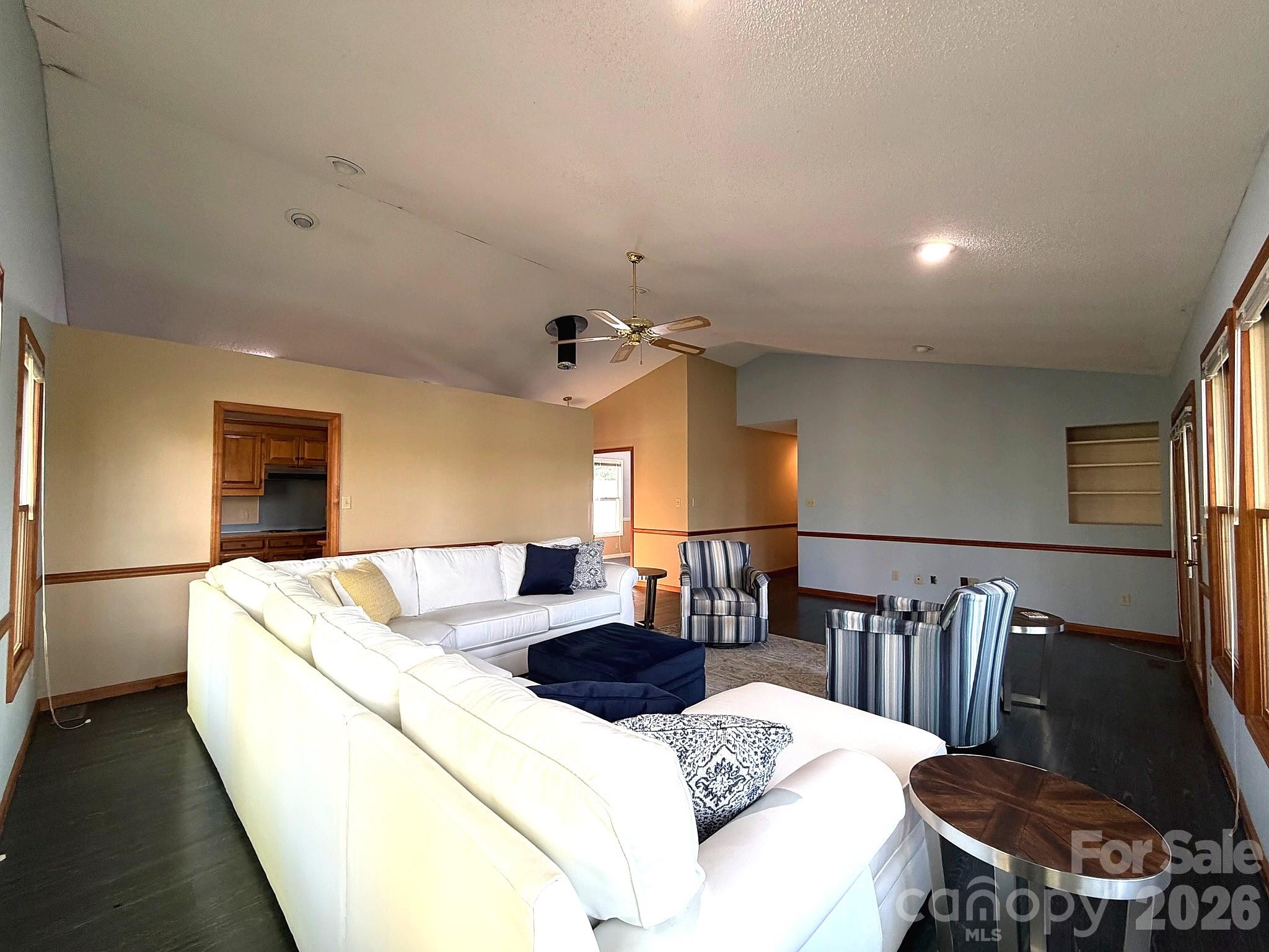 42484 Moonshine Drive Property Photo 10