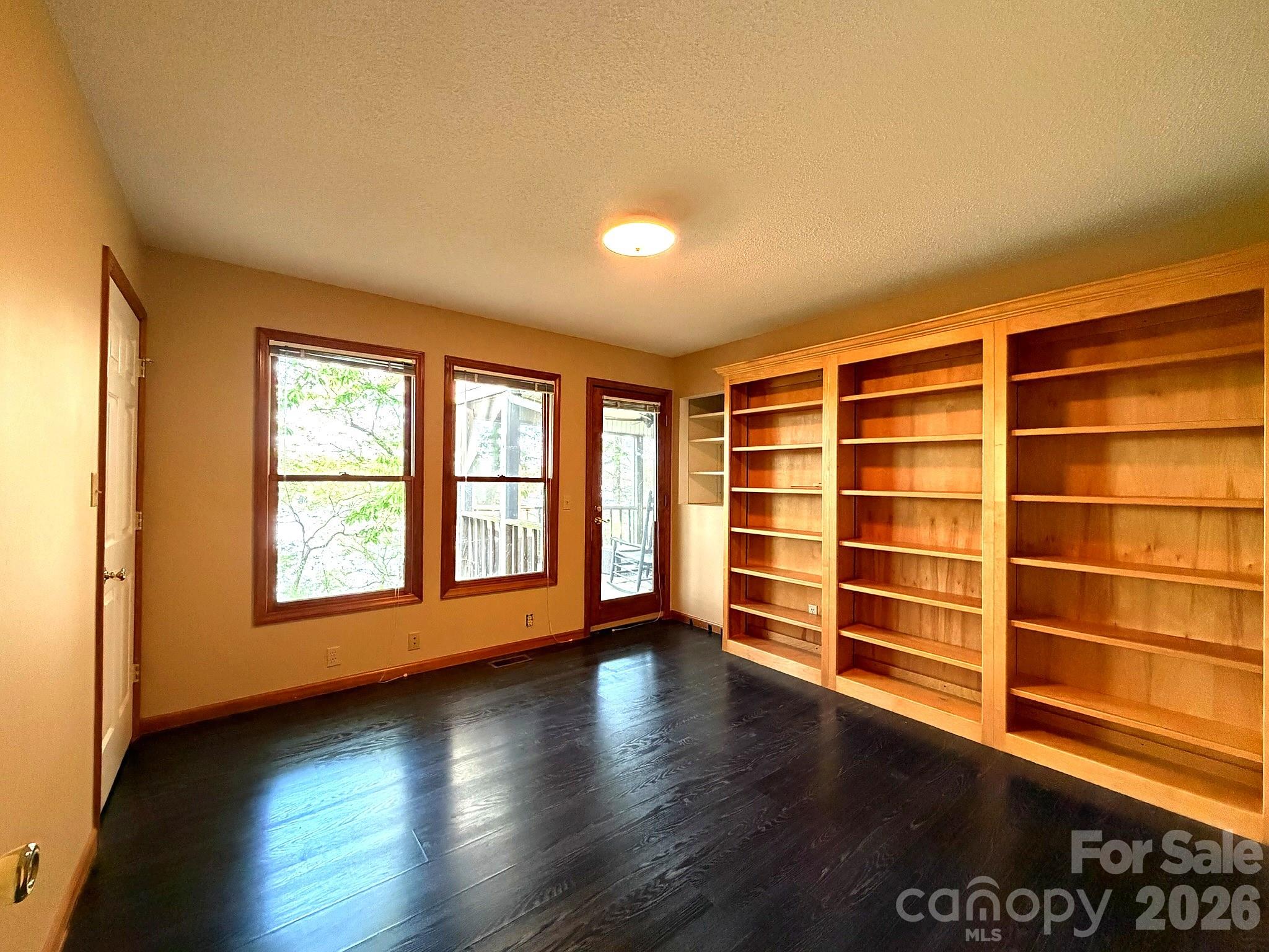 42484 Moonshine Drive Property Photo 12