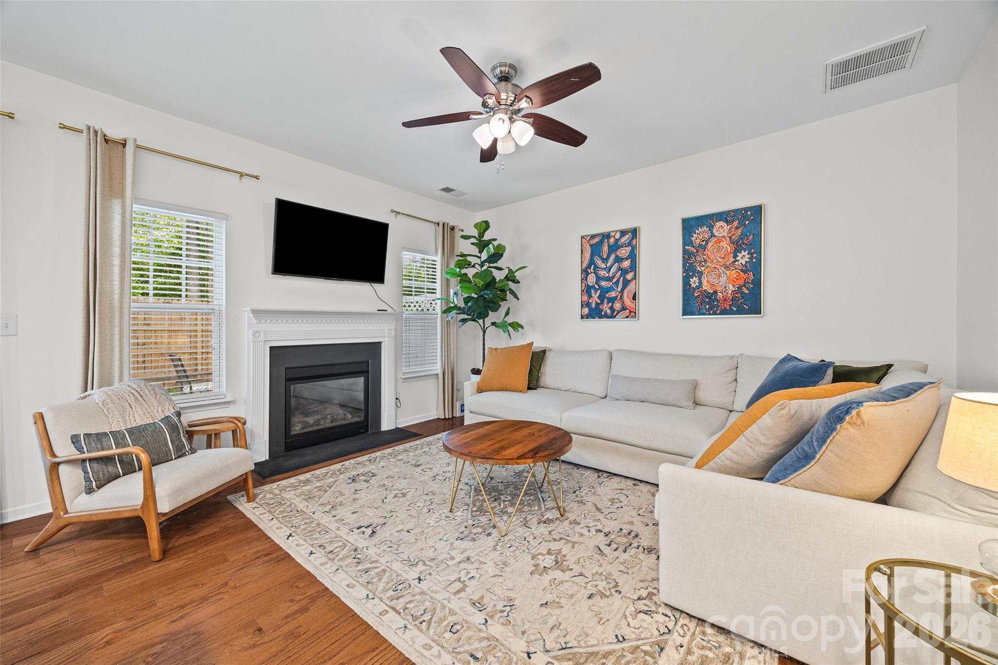 2086 Shady Pond Drive Property Photo 1