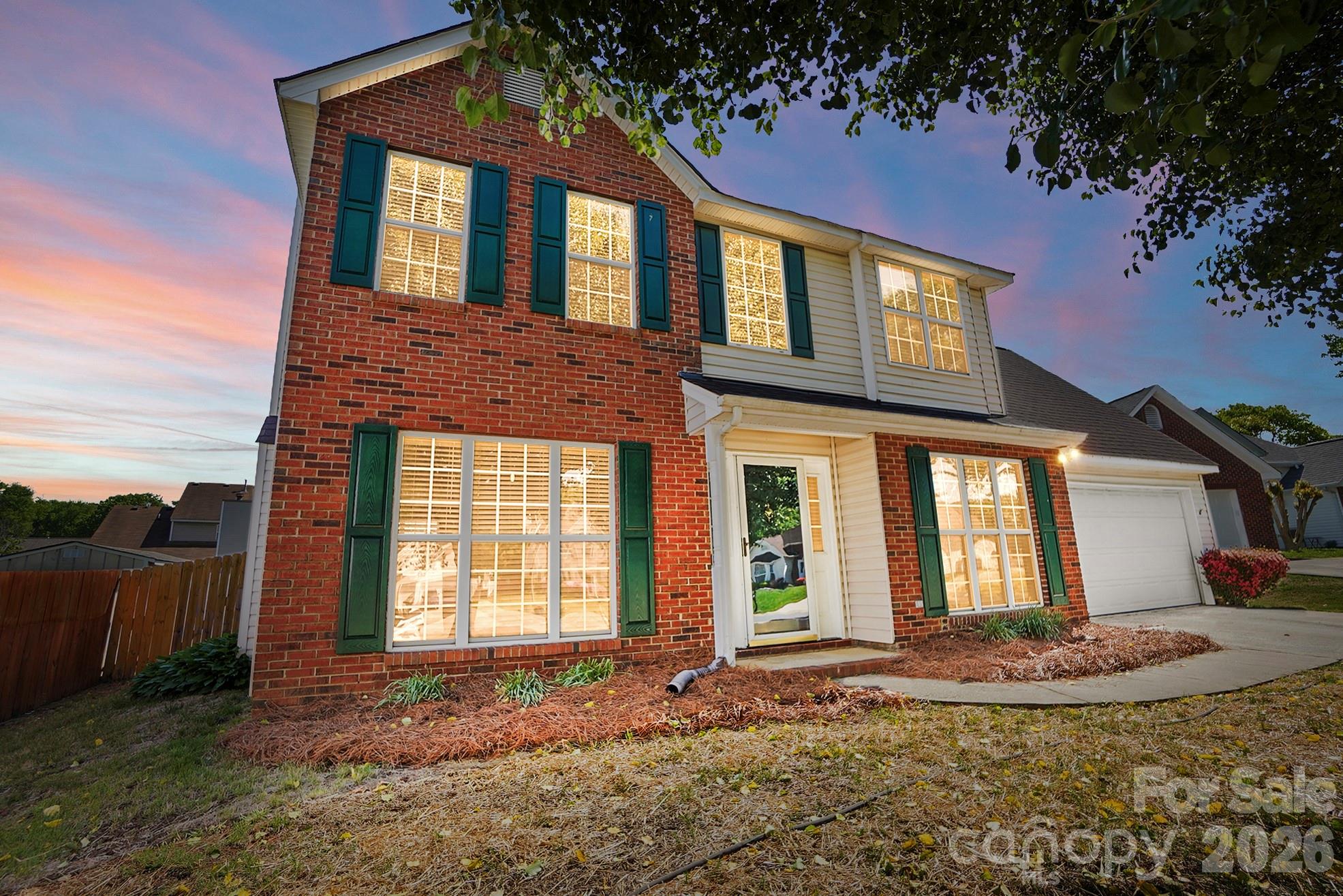 3947 Longwood Drive Property Photo 1