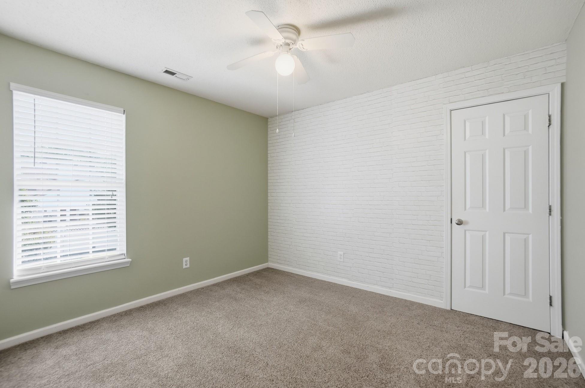 3947 Longwood Drive Property Photo 29