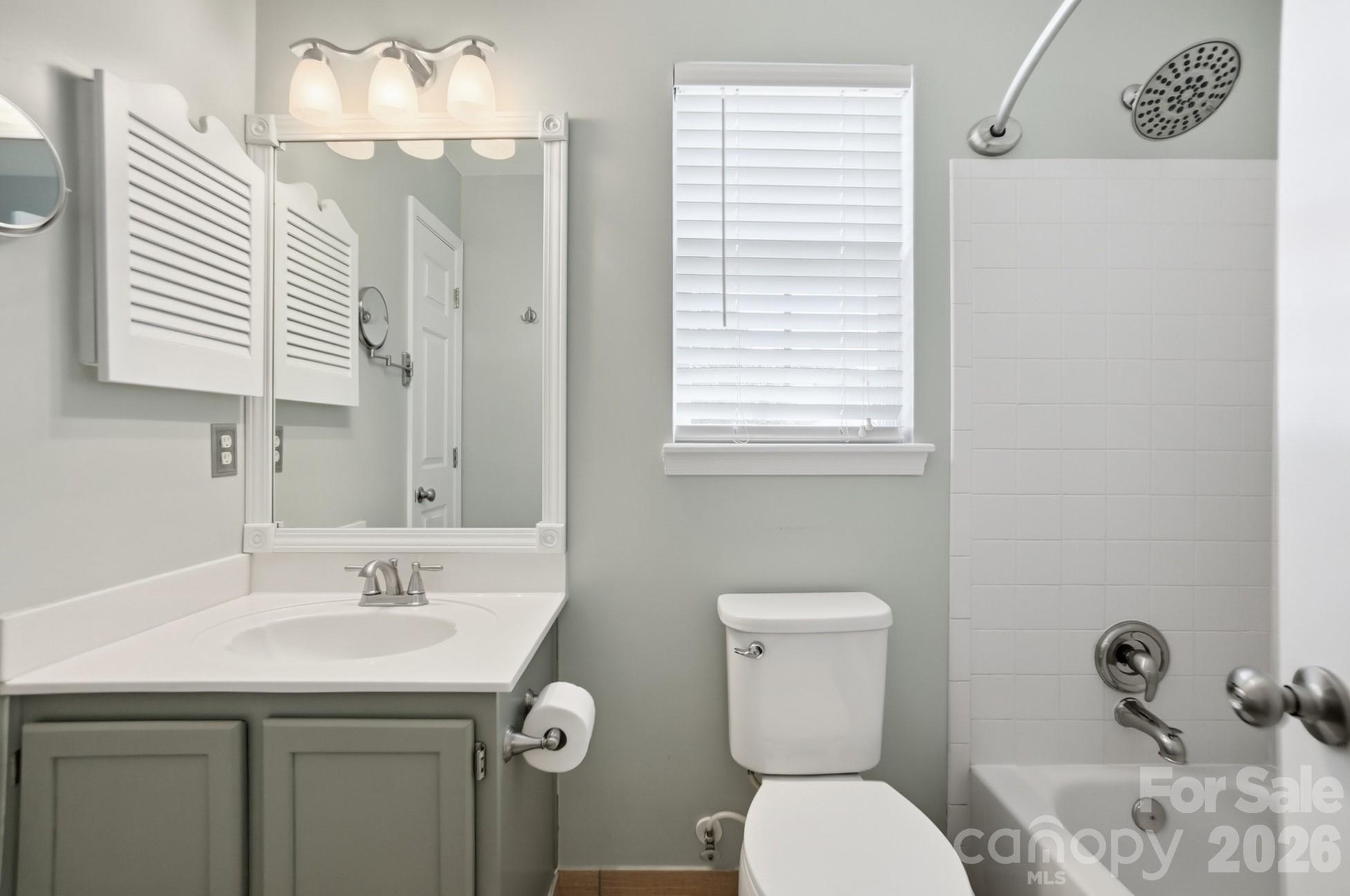 3947 Longwood Drive Property Photo 31