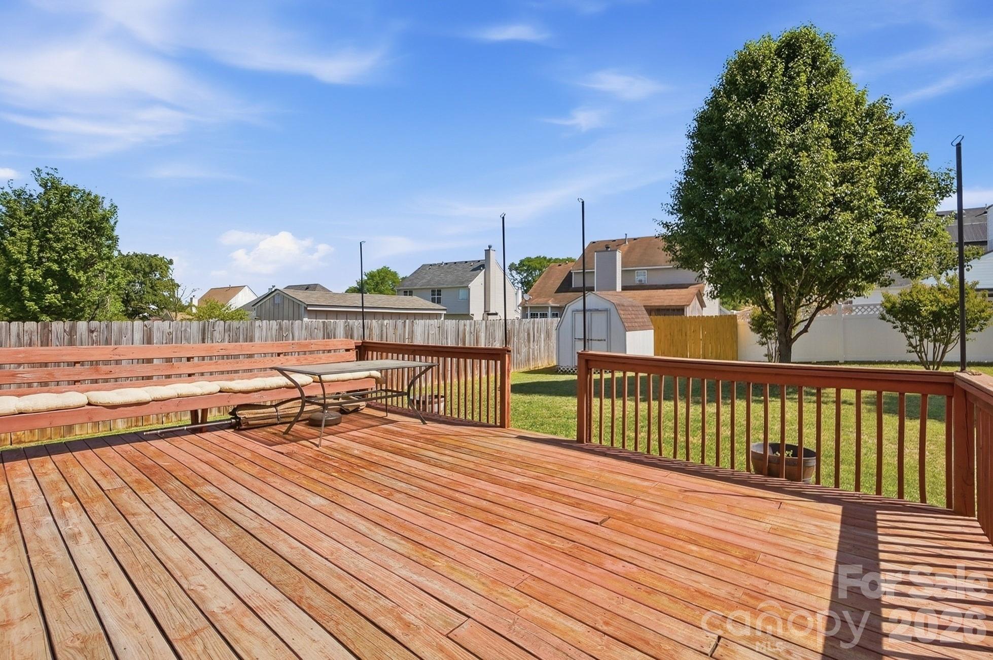 3947 Longwood Drive Property Photo 39