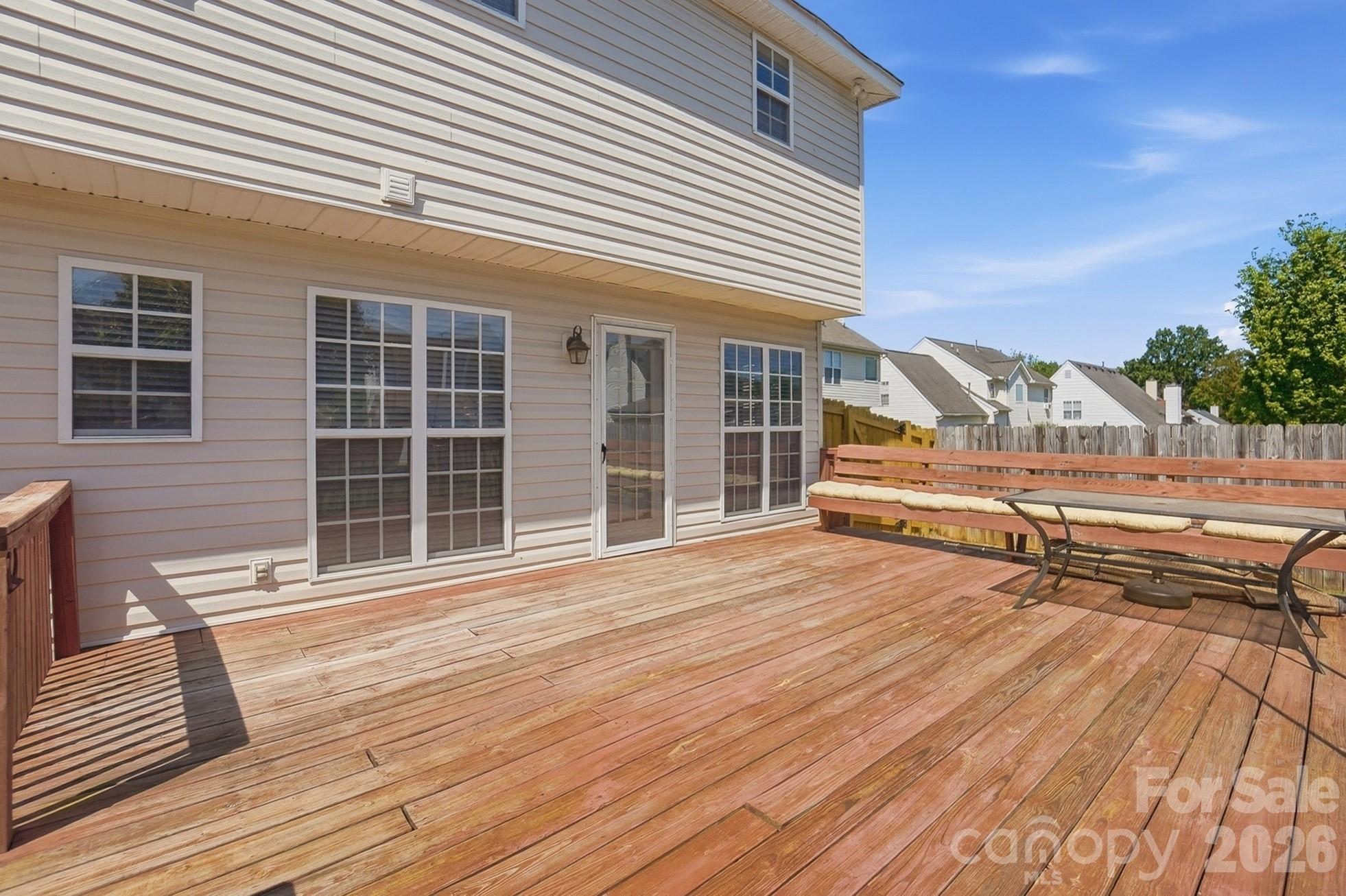 3947 Longwood Drive Property Photo 40