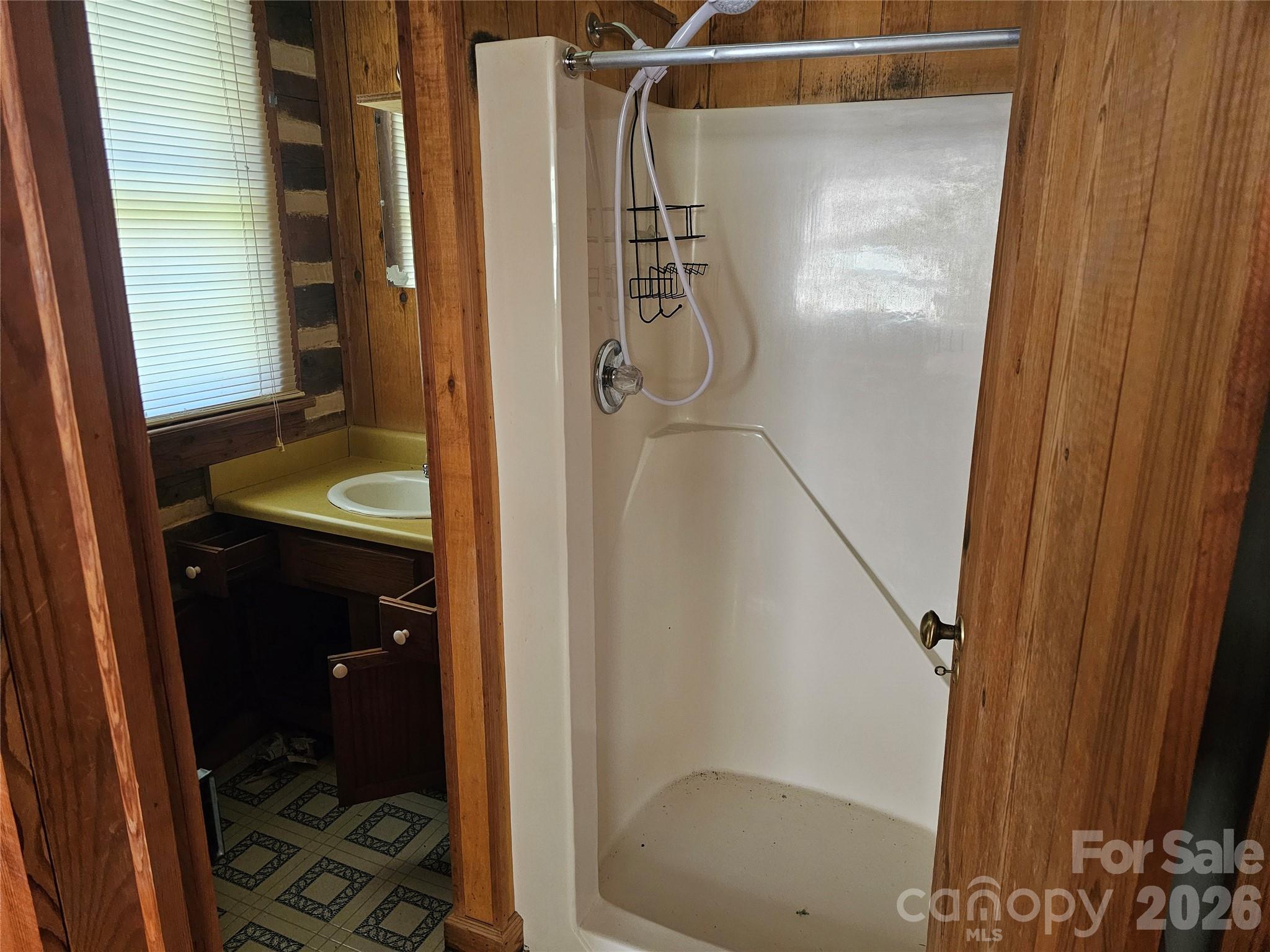 1040 Barger Road Property Photo 13