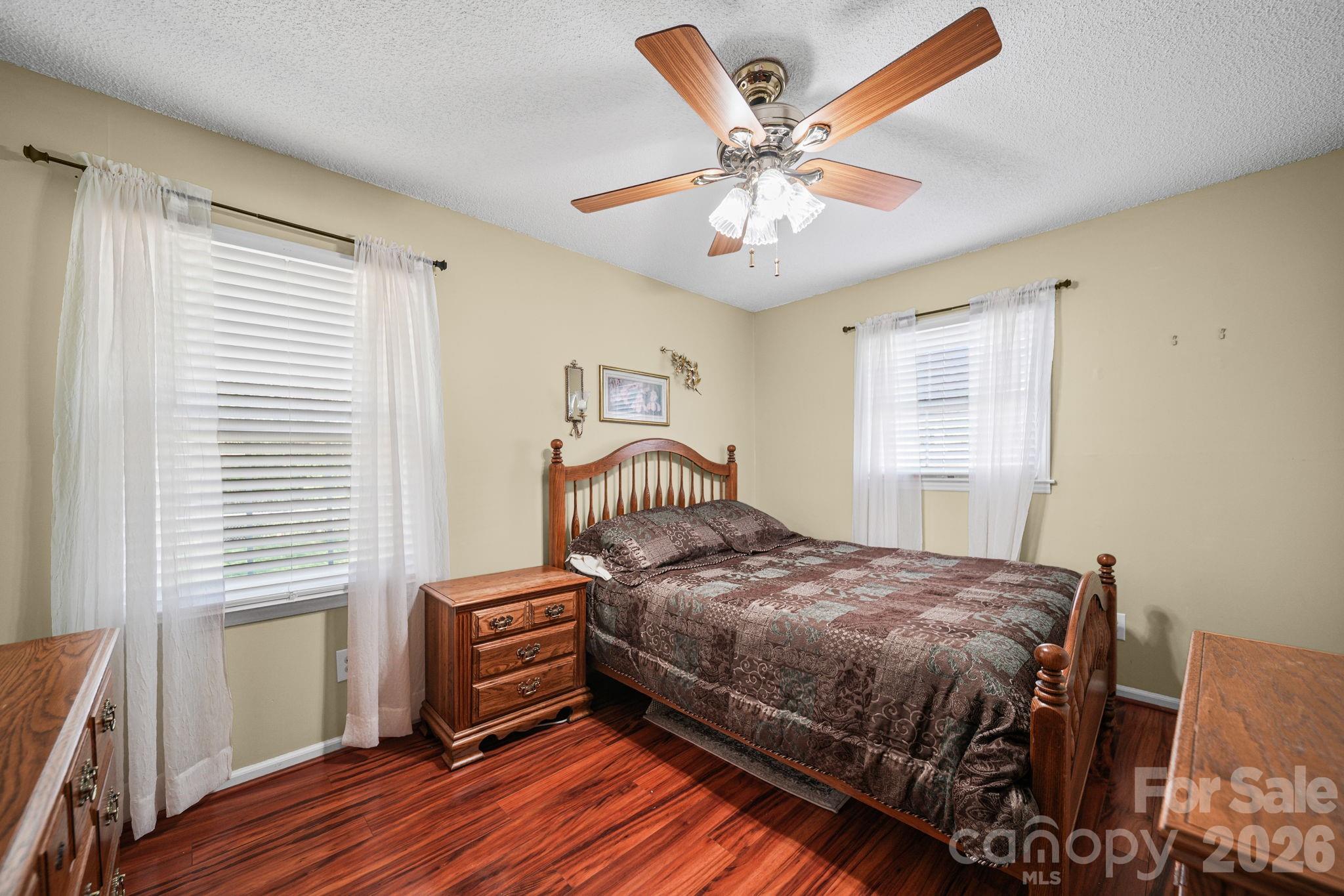 5715 Hillcrest Circle Property Photo 12