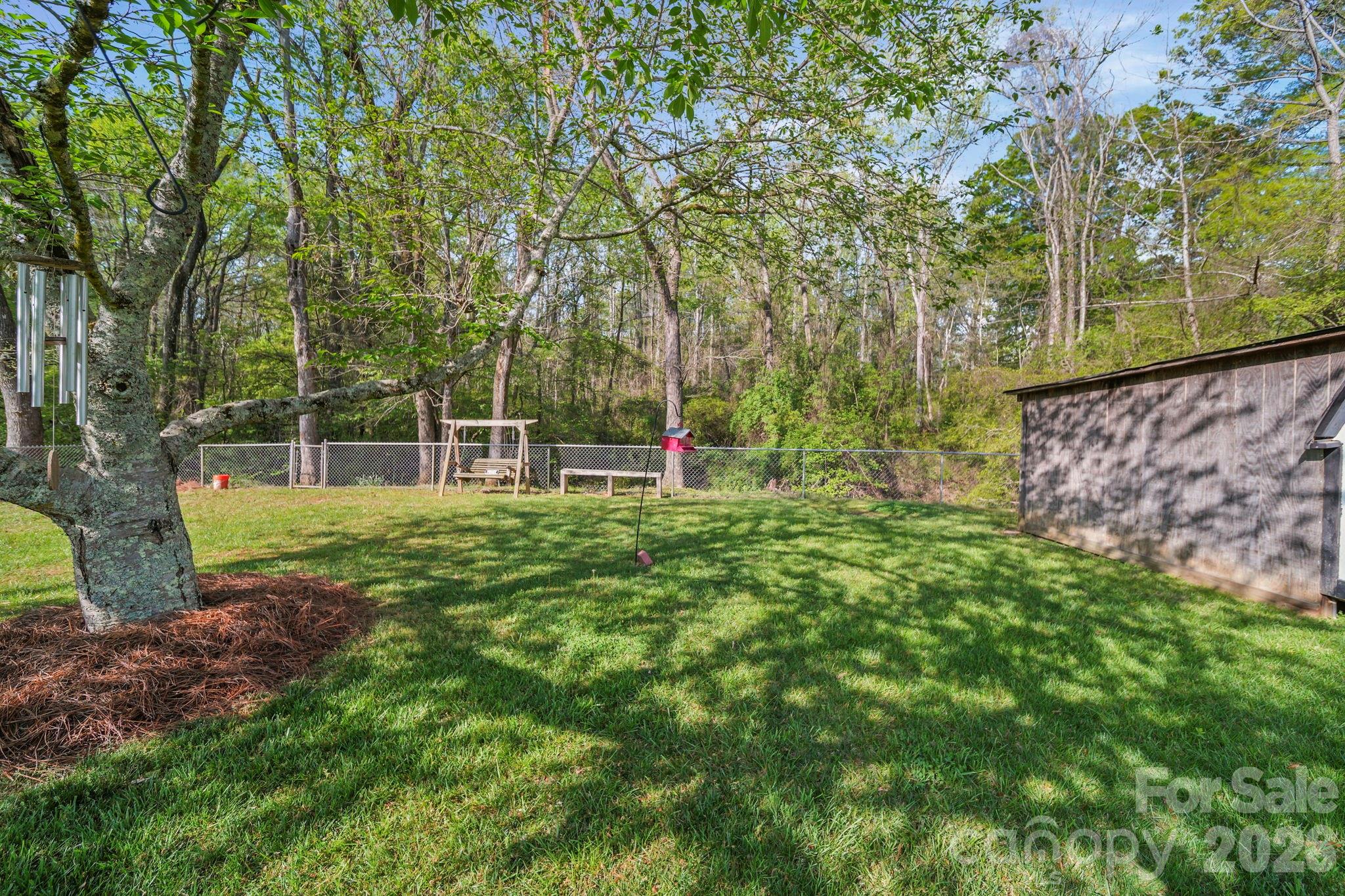5715 Hillcrest Circle Property Photo 14