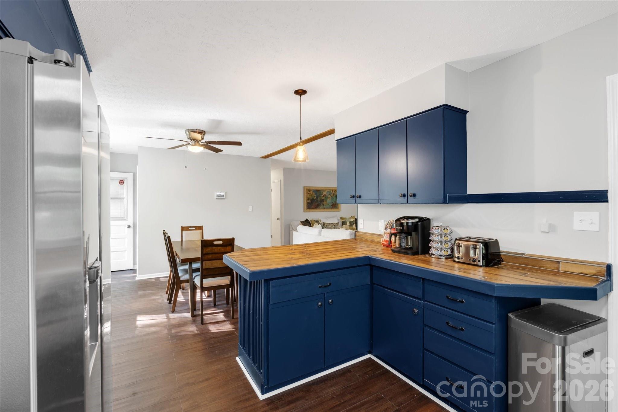 23 Springwood Drive Property Photo 6