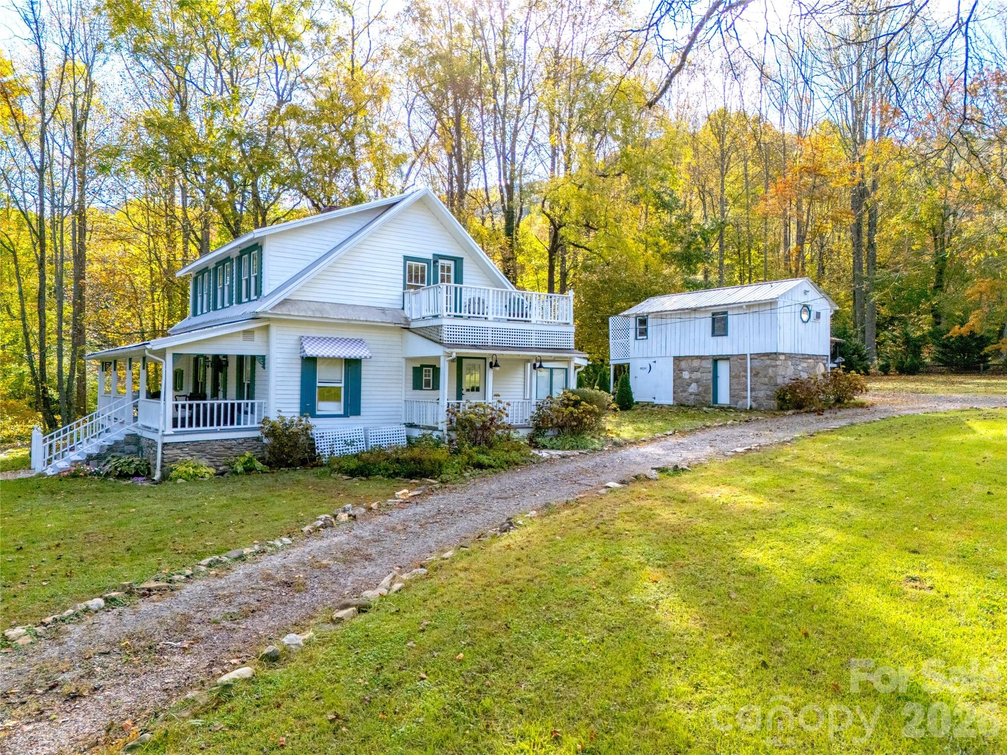 125 Timberline Drive Property Photo 2