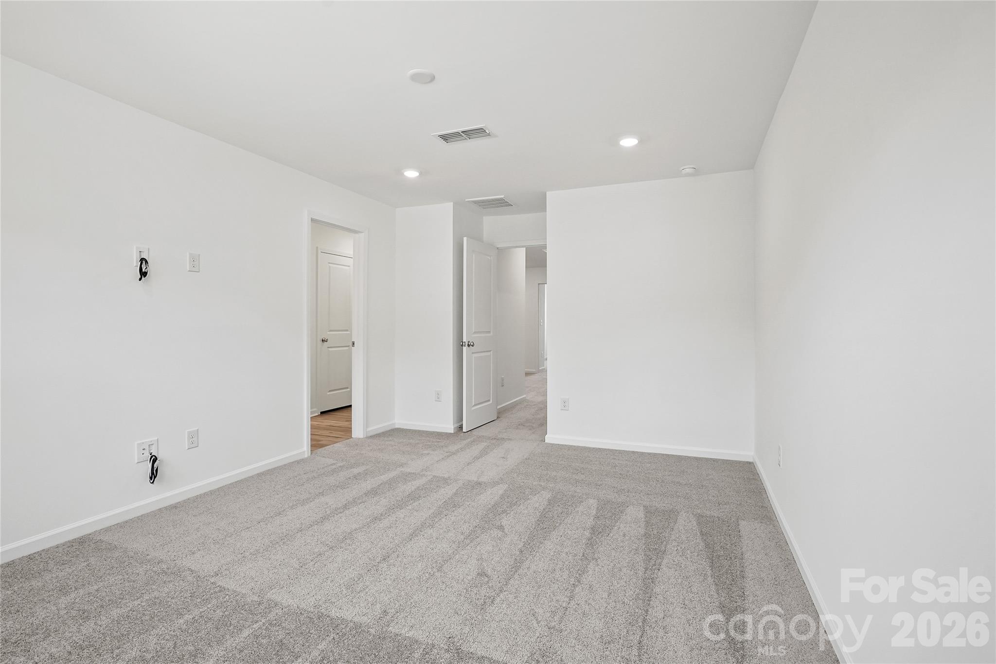 11916 Oak Street Property Photo 13