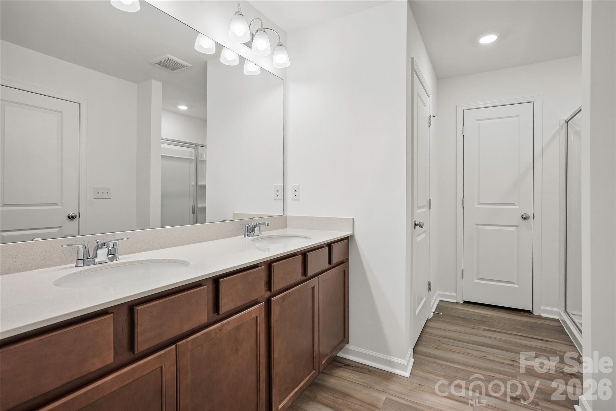11916 Oak Street Property Photo 15