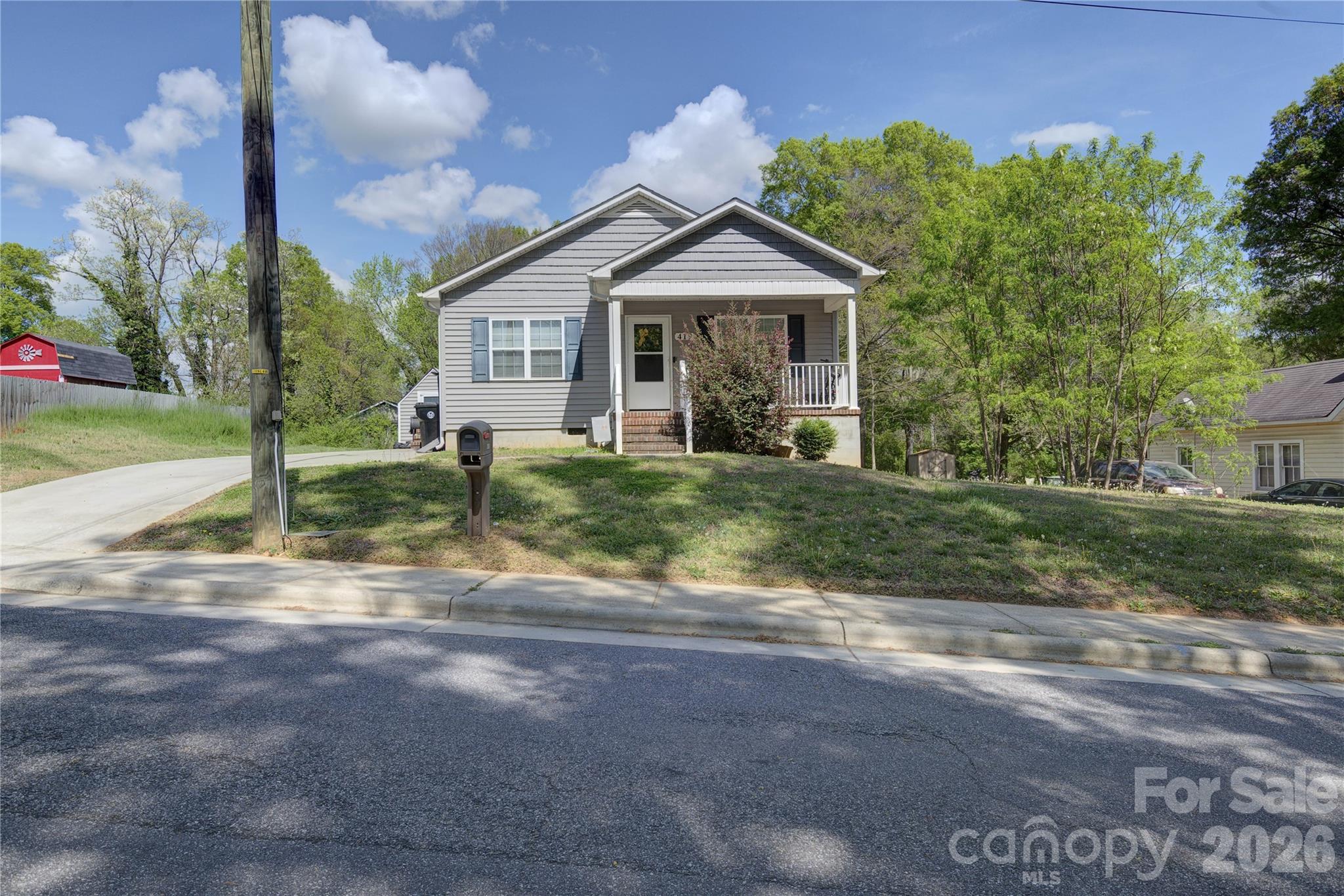 419 N Academy Street Property Photo 2