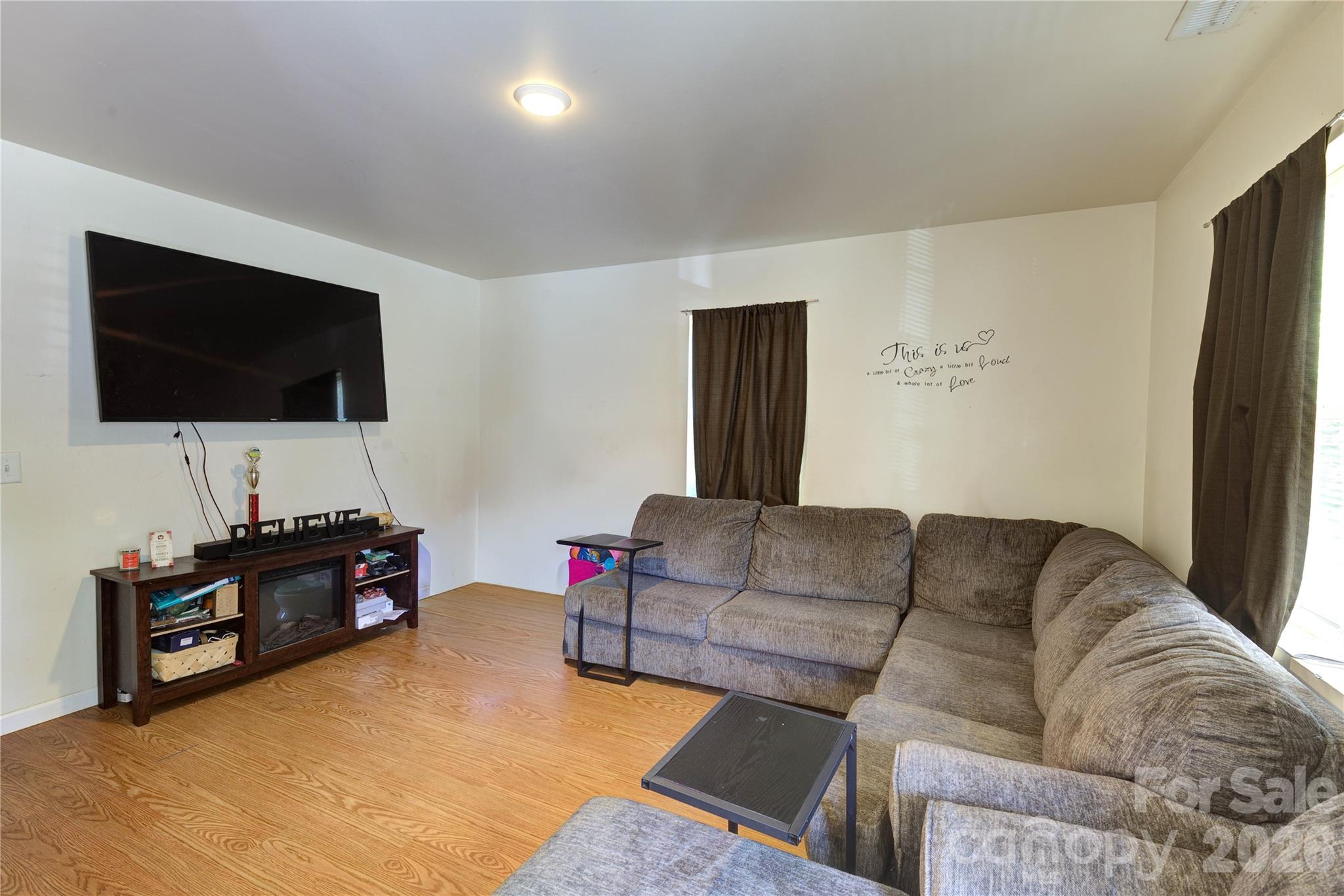 419 N Academy Street Property Photo 4