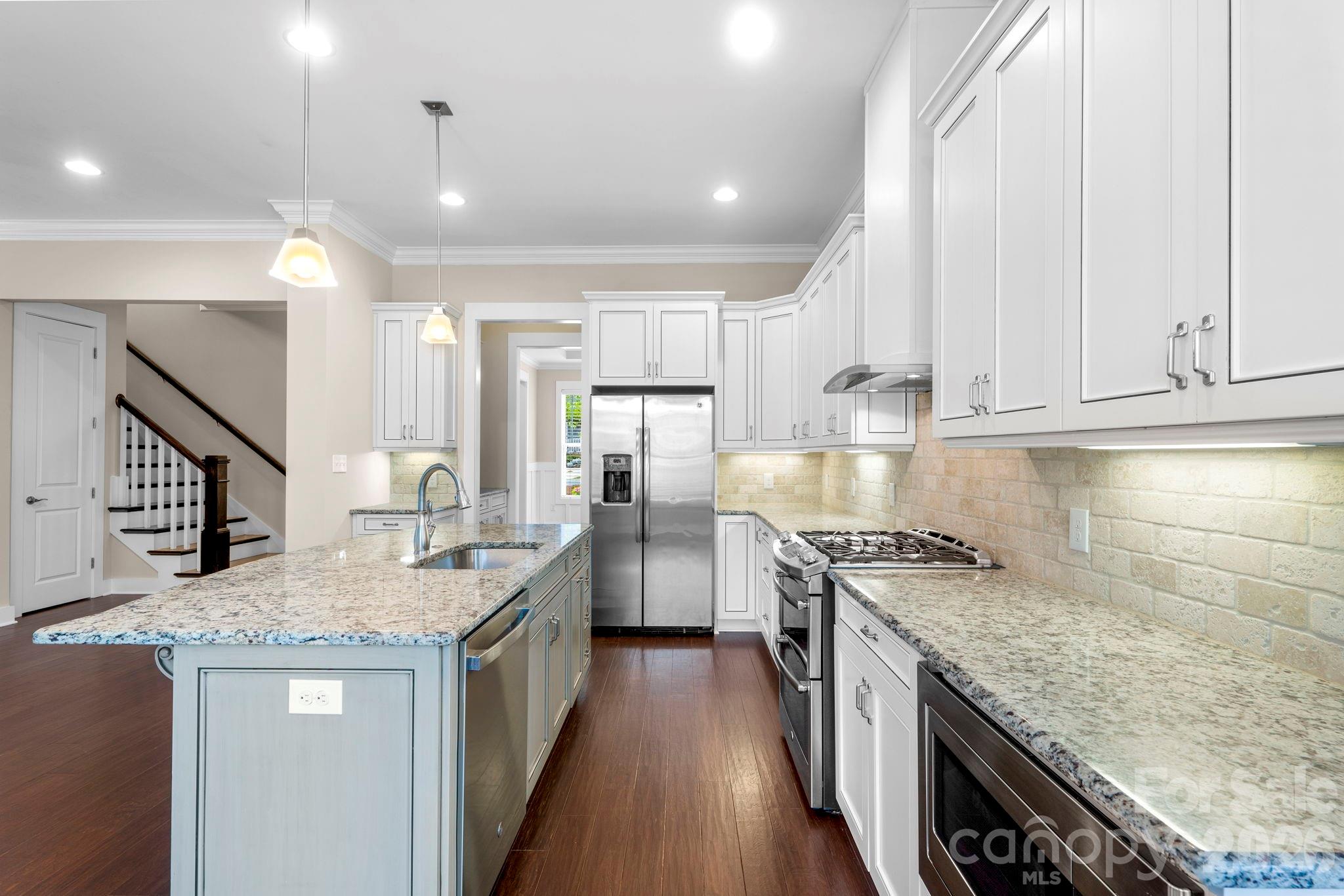 609 Welker Street Property Photo 11