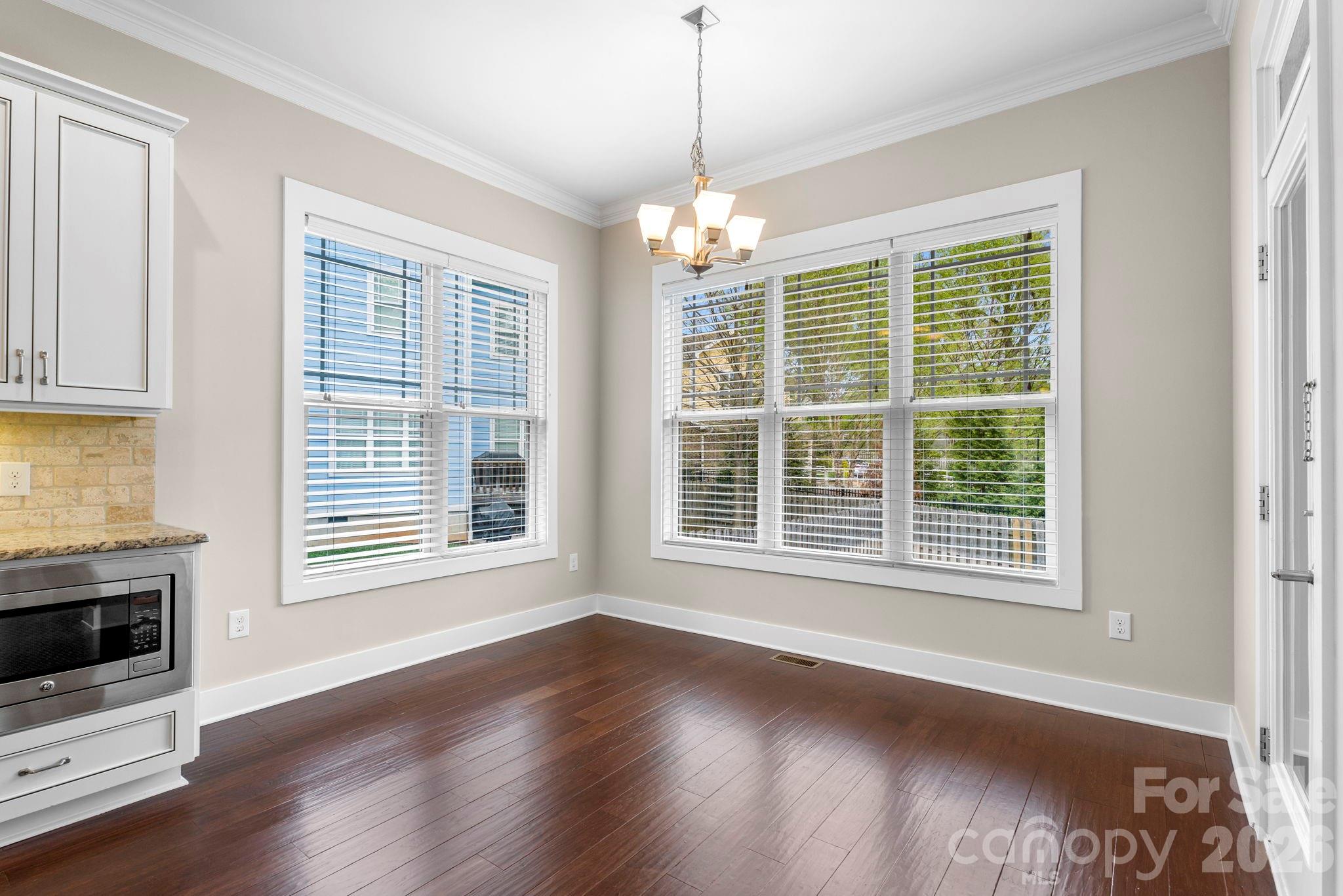 609 Welker Street Property Photo 13