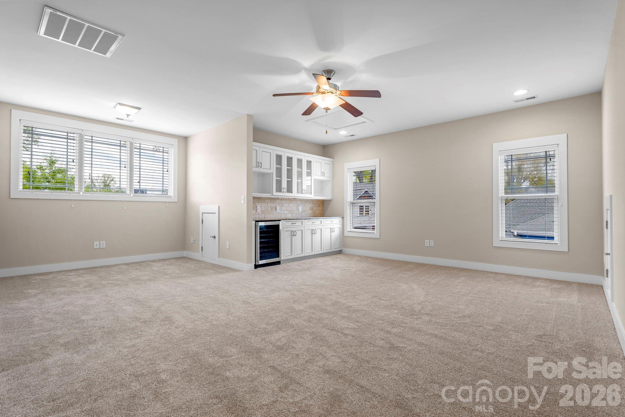 609 Welker Street Property Photo 38