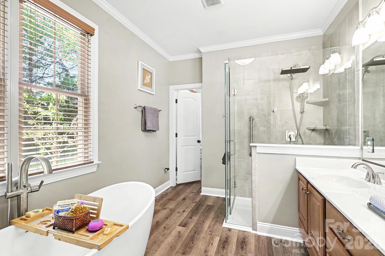 225 Highland Forest Drive 11 Property Photo 17