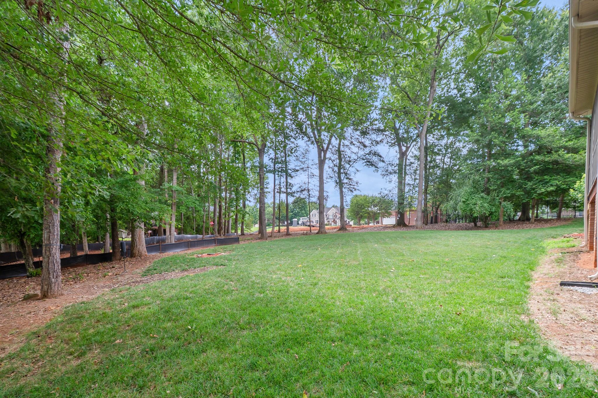 225 Highland Forest Drive 11 Property Photo 33